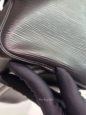 Louis Vuitton Black Epi Leather Speedy 25 Bag