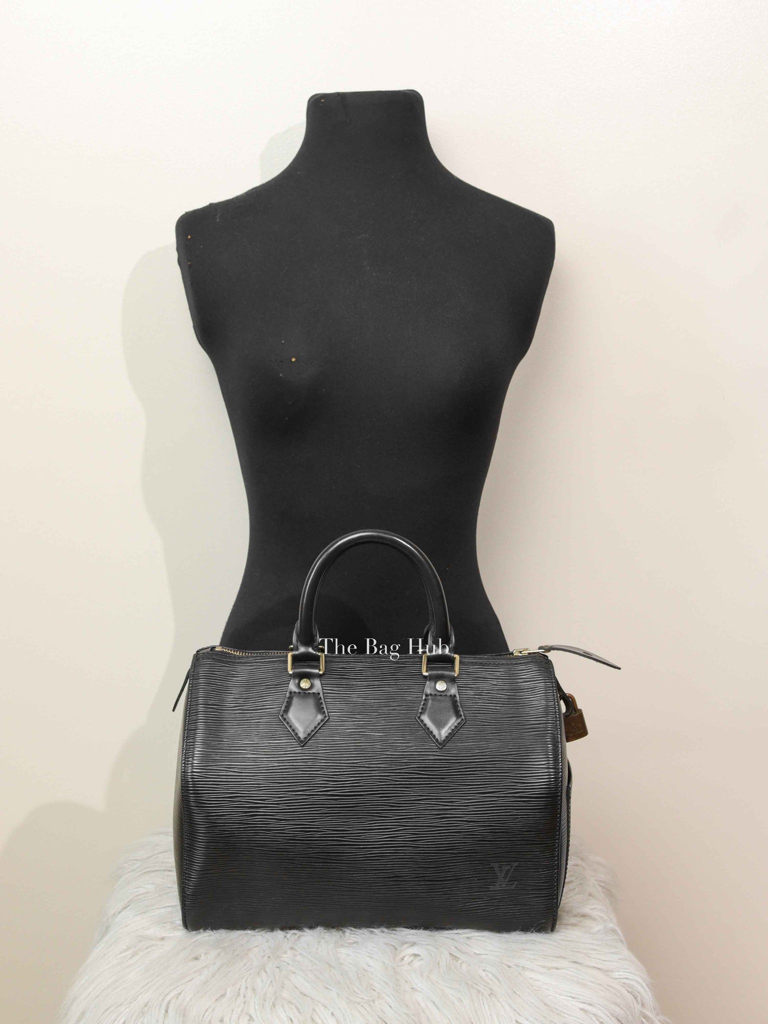 Louis Vuitton Black Epi Leather Speedy 25 Bag