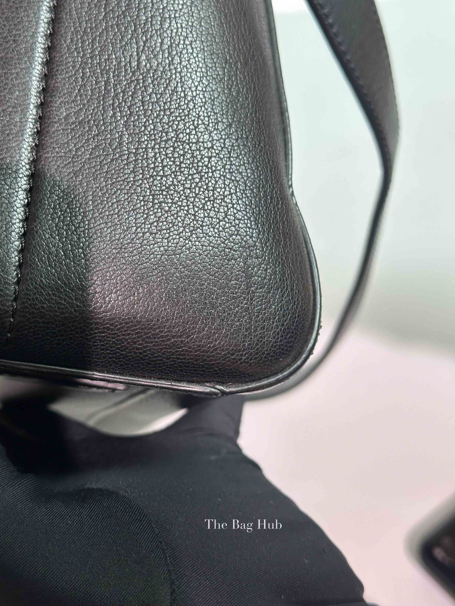 Givenchy Black Leather Antigona Medium Bag