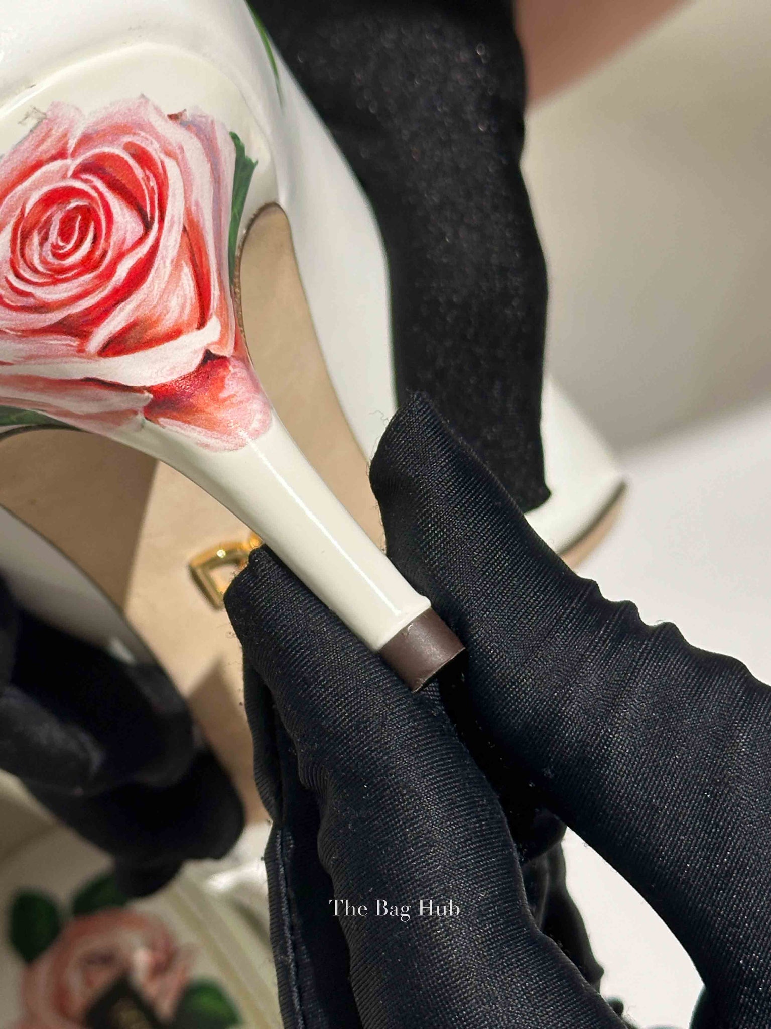 Dolce & Gabbana White Leather Jeweled Floral Print Pointed Toe 65mm Pumps Size 39.5