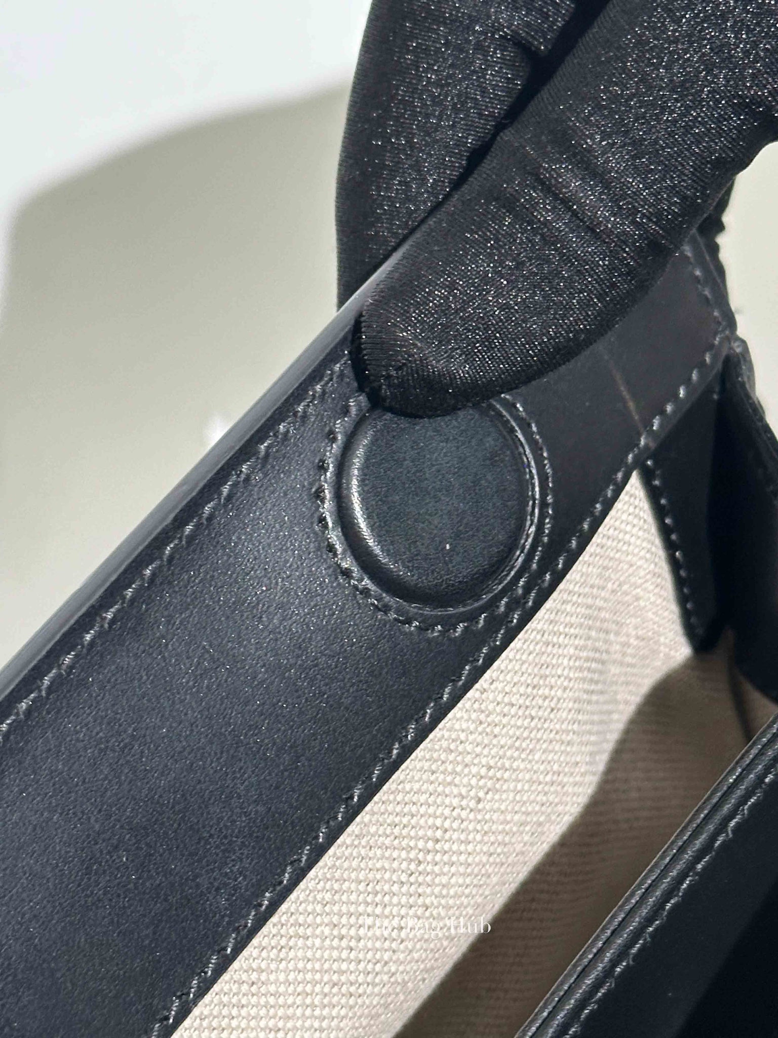 Gucci Black GG Matelesse Leather Slim Chain Small Clutch Bag