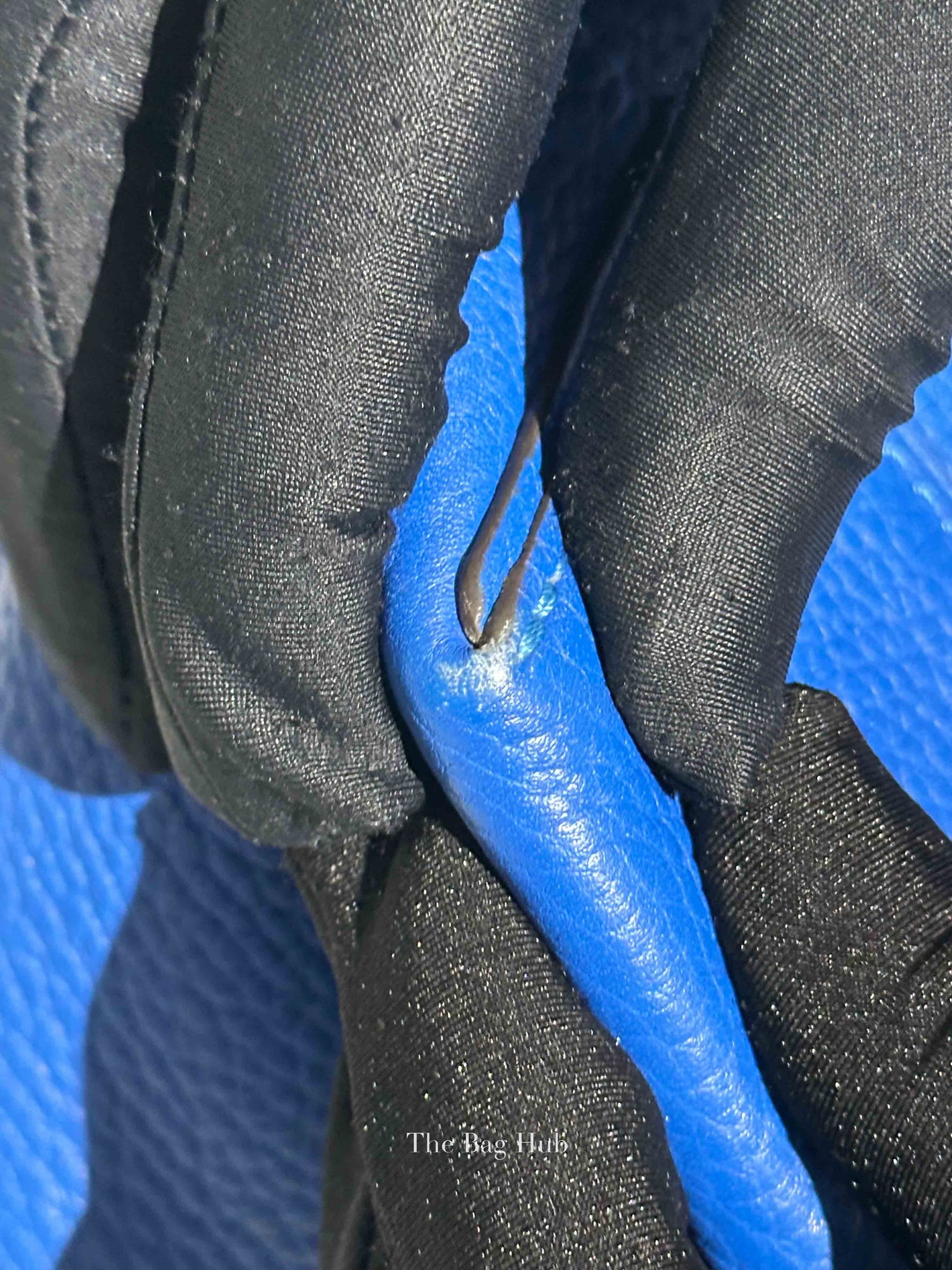 Louis Vuitton Bleu Veau Leather Cachemire Soft Lockit PM Bag