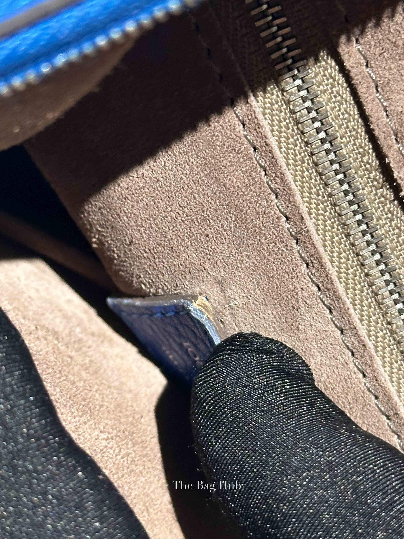 Louis Vuitton Bleu Veau Leather Cachemire Soft Lockit PM Bag