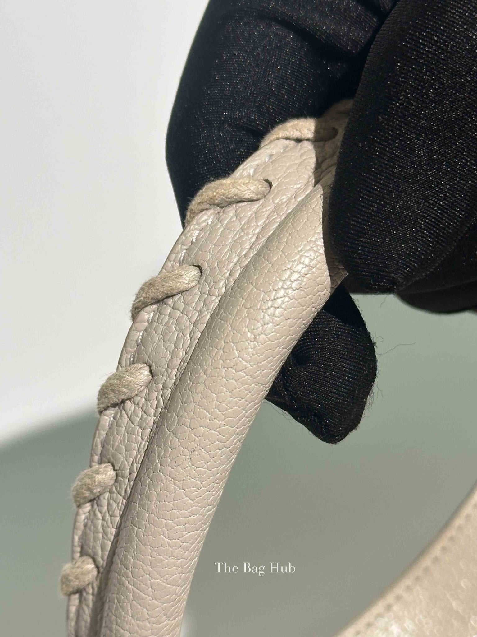 Balenciaga Gris Glace Leather Metallic Edge Velo Bag