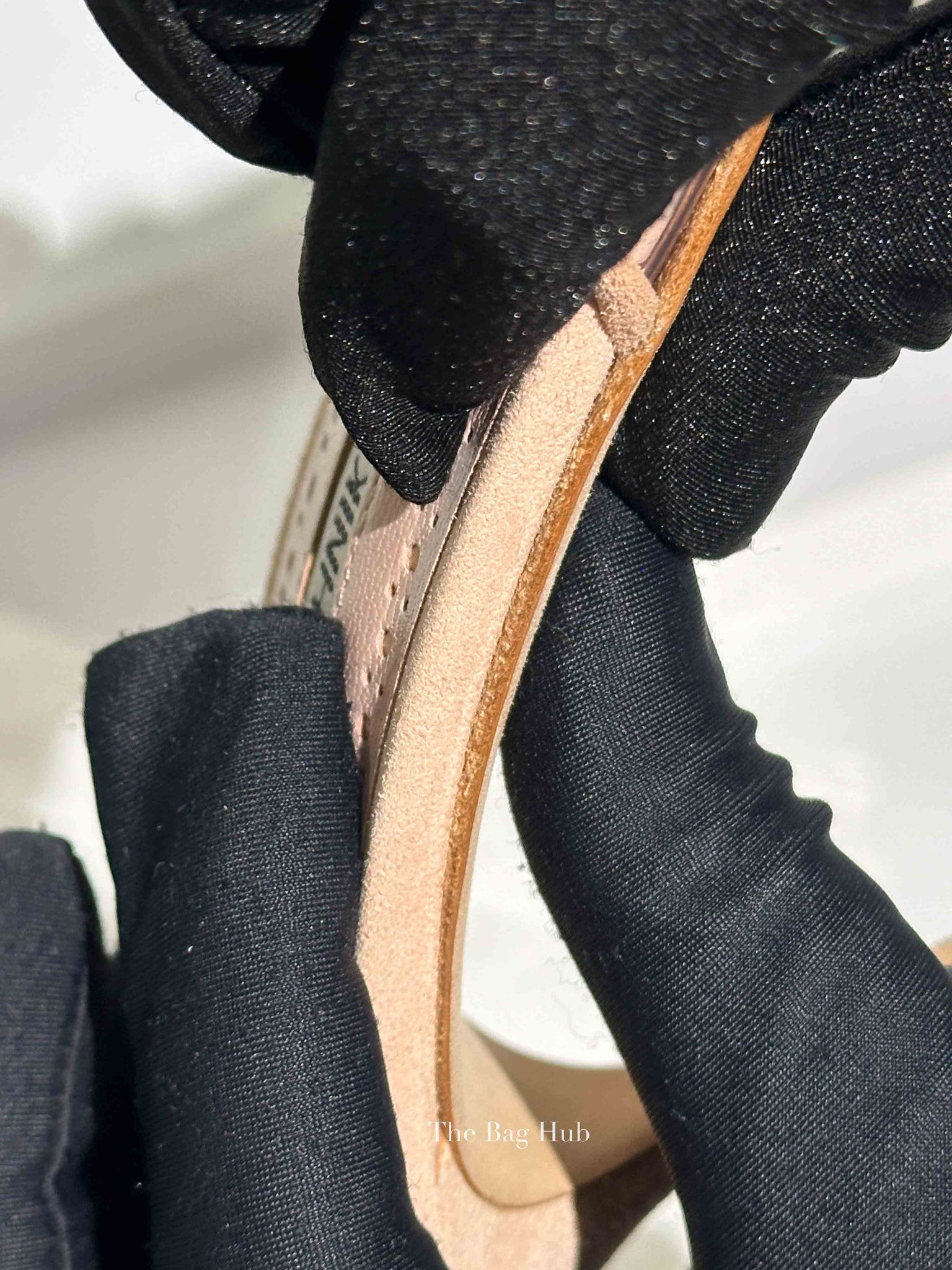 Manolo Blahnik Nude Suade Jadifa Clear Stiletto Mule Sandals Size 37