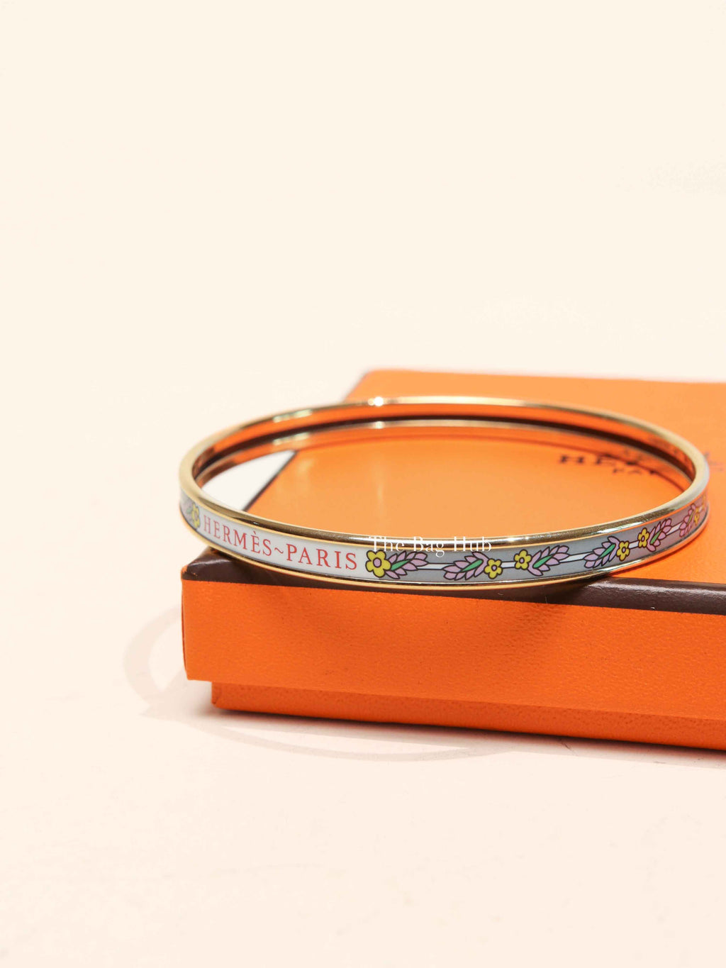 Hermes Gris De L'Ombrelle Aux Duels Bangle XS GHW