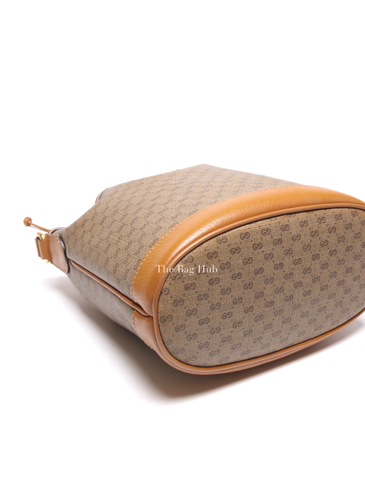 Gucci X Disney Beige Vintage Sun Oil Mini Vintage GG Supreme Monogram Bucket Bag