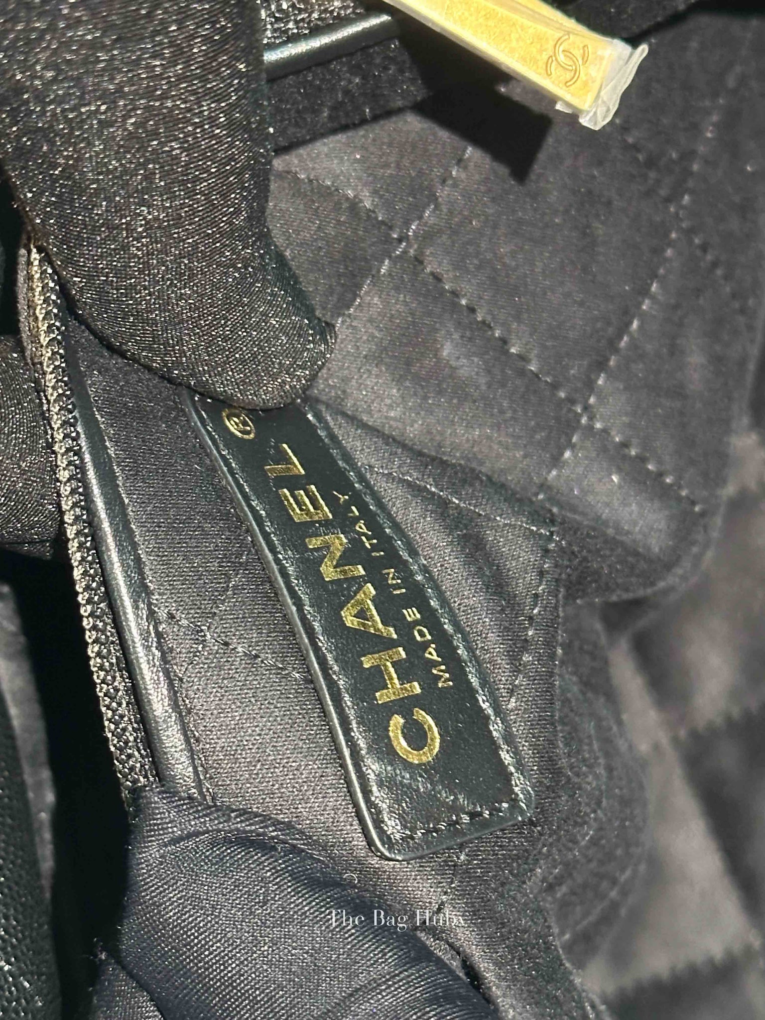 Chanel Black Caviar Quilted Small 22 Shoulder Bag GHW