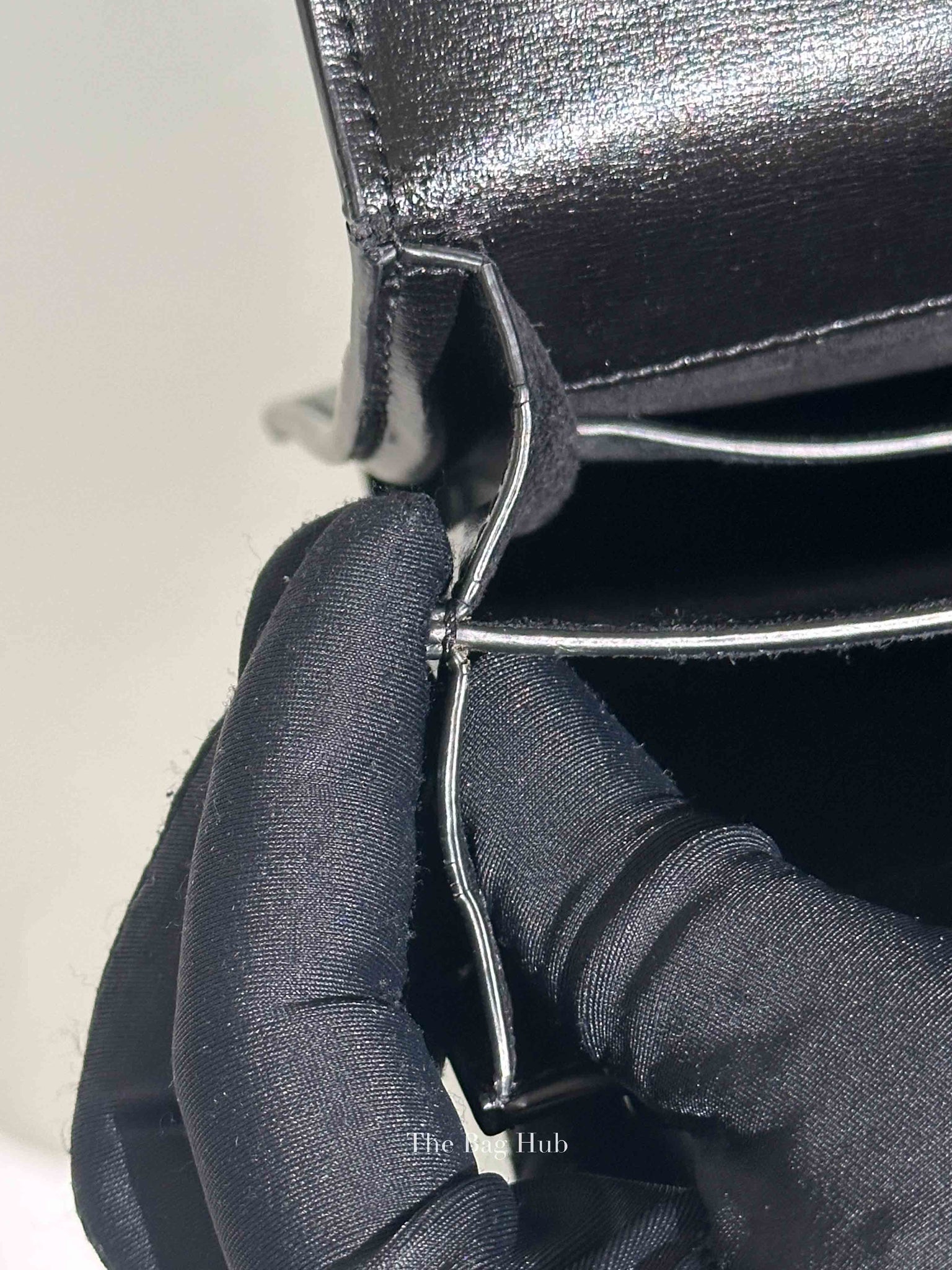 Saint Laurent Noir Smooth Leather Medium Sunset Shoulder Bag SHW
