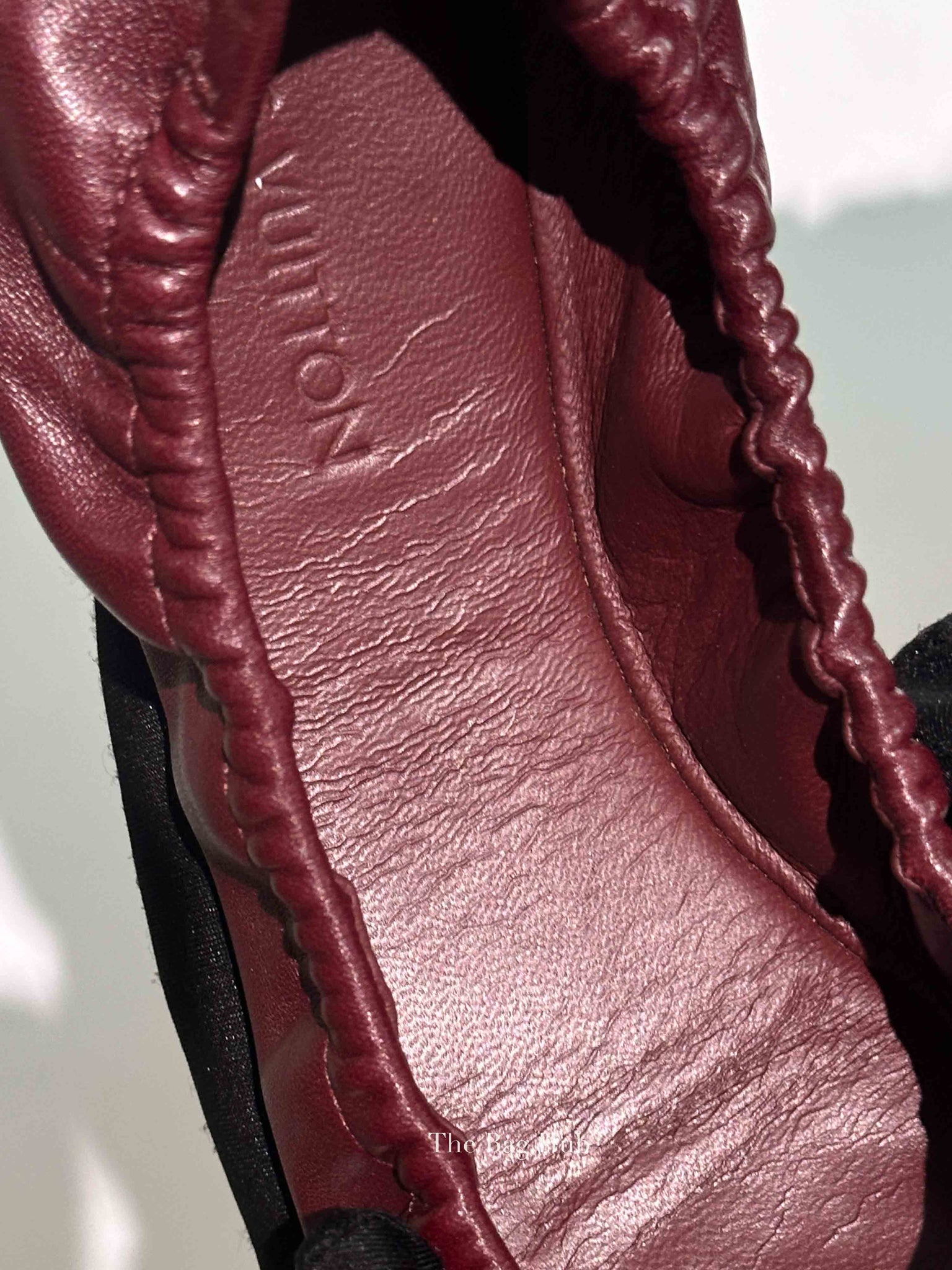 Louis Vuitton Burgundy Leather Elba Scrunch Ballet Flats Size 36.5