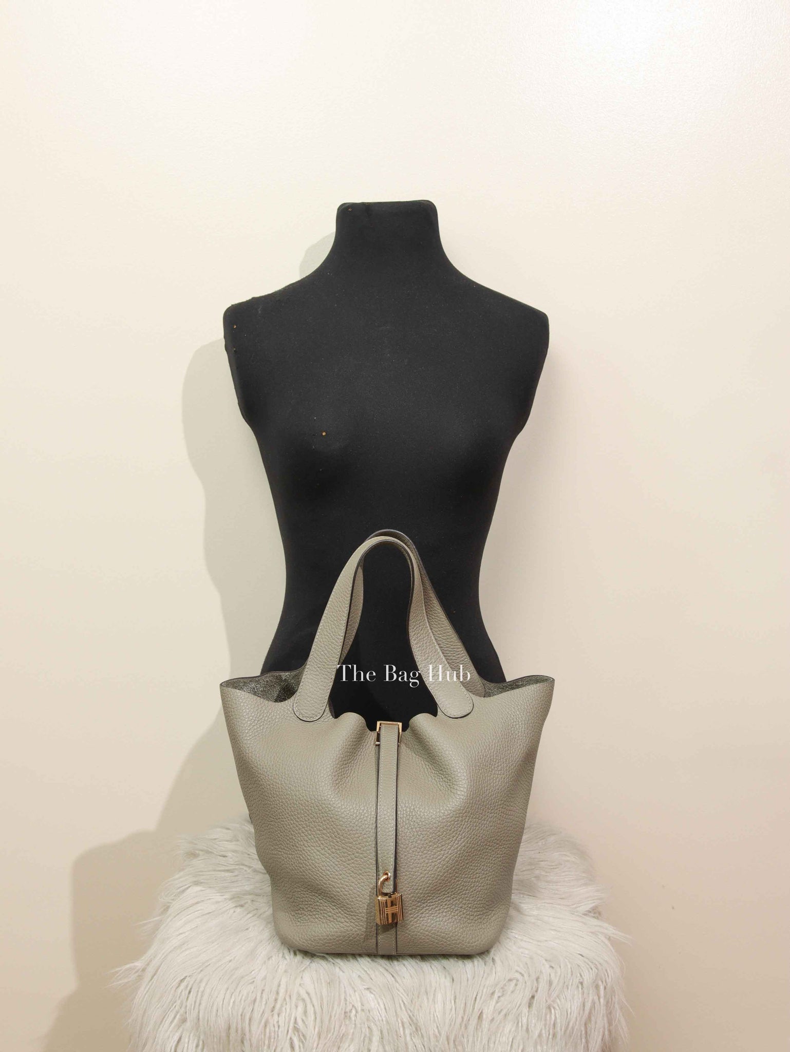Hermes Etain Taurillon Clemence Picotin 22 Bag