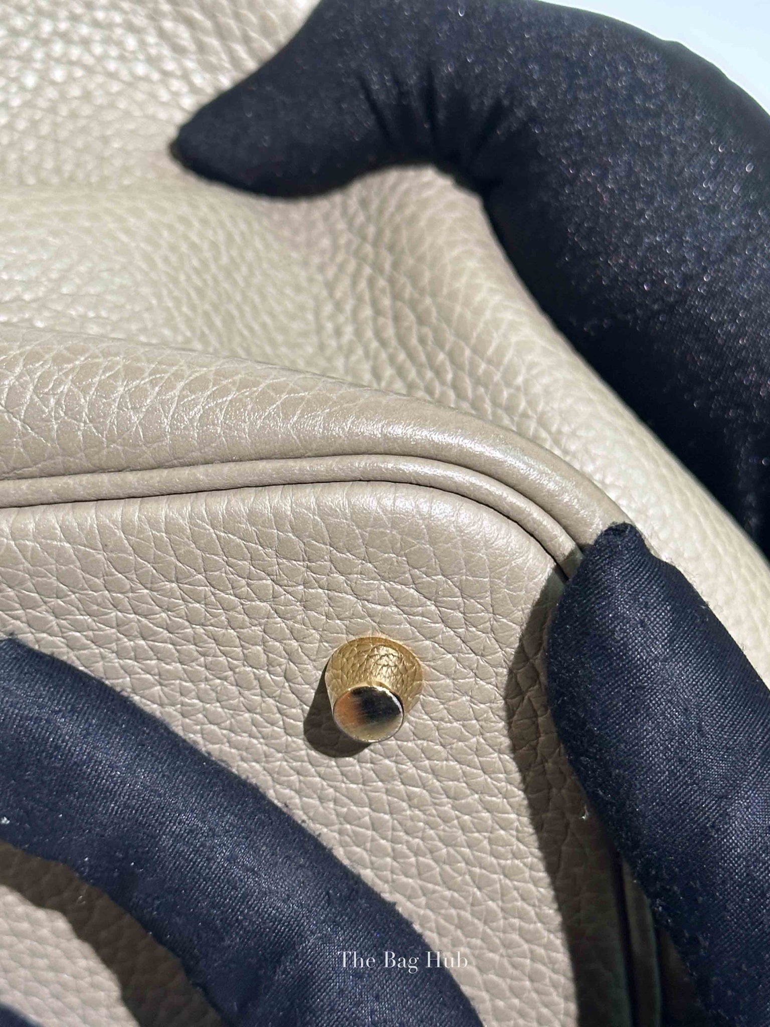Hermes Etain Taurillon Clemence Picotin 22 Bag