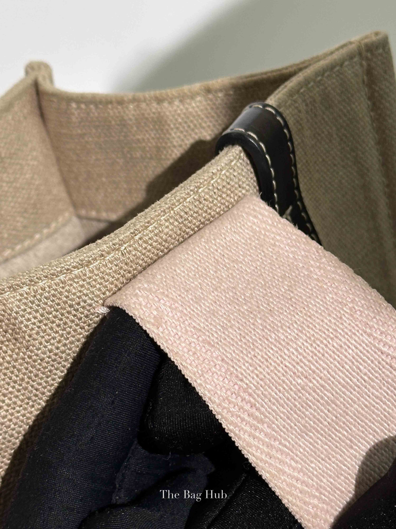 Chloe White/Pink Canvas Medium Woody Tote Bag