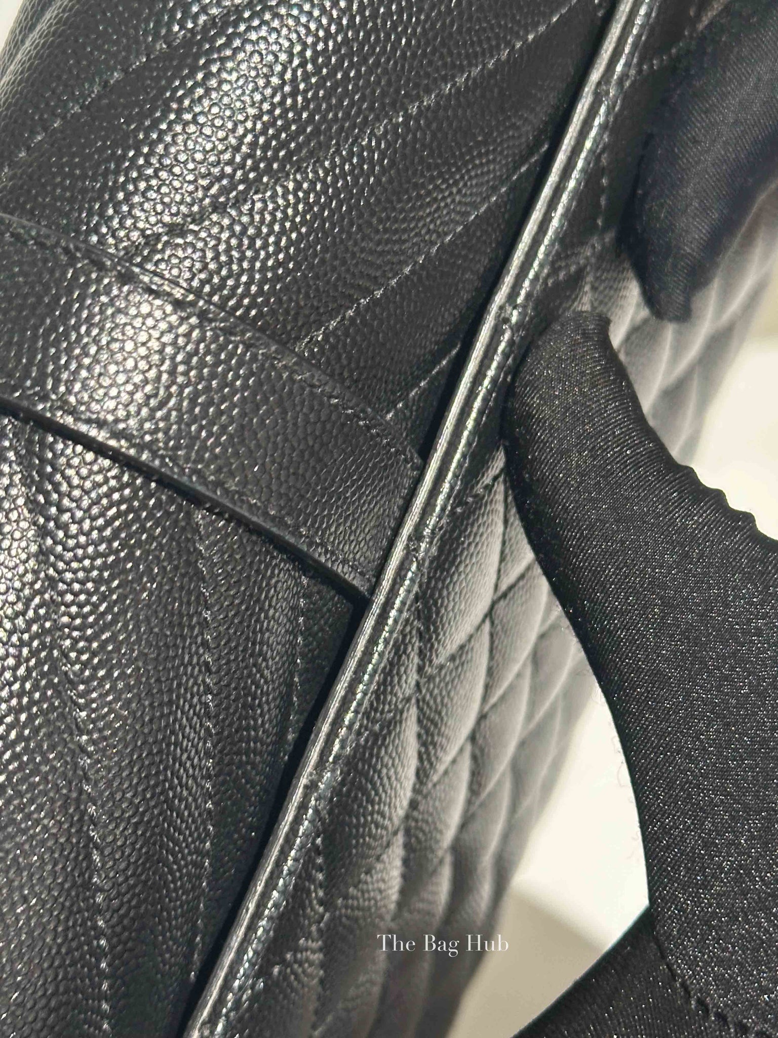Saint Laurent Black Quilted Grain De Poudre Envelope Medium Chain Shoulder Bag