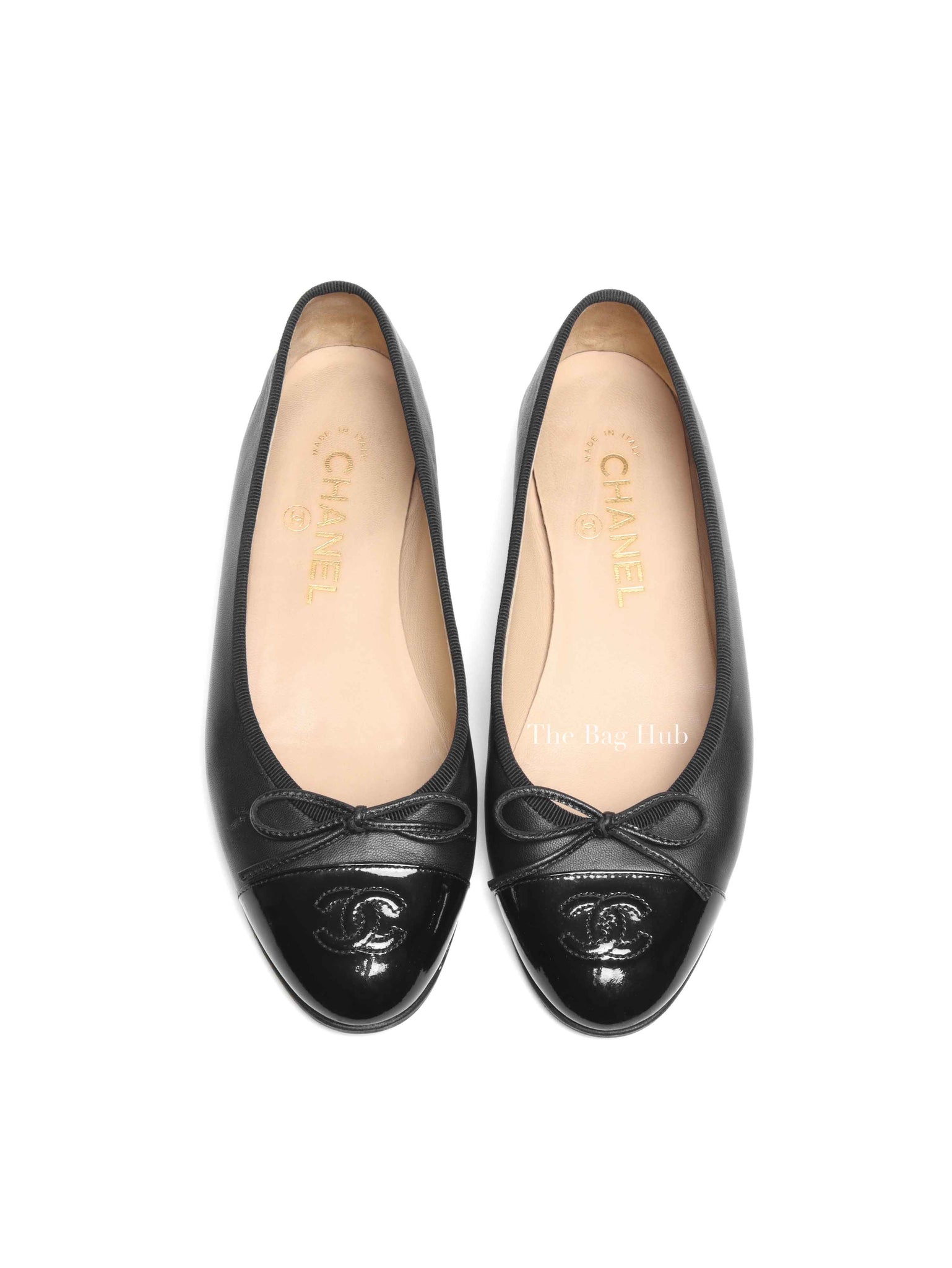 Chanel Black Patent And Leather Bow CC Cap Toe Ballet Flats Size 36.5