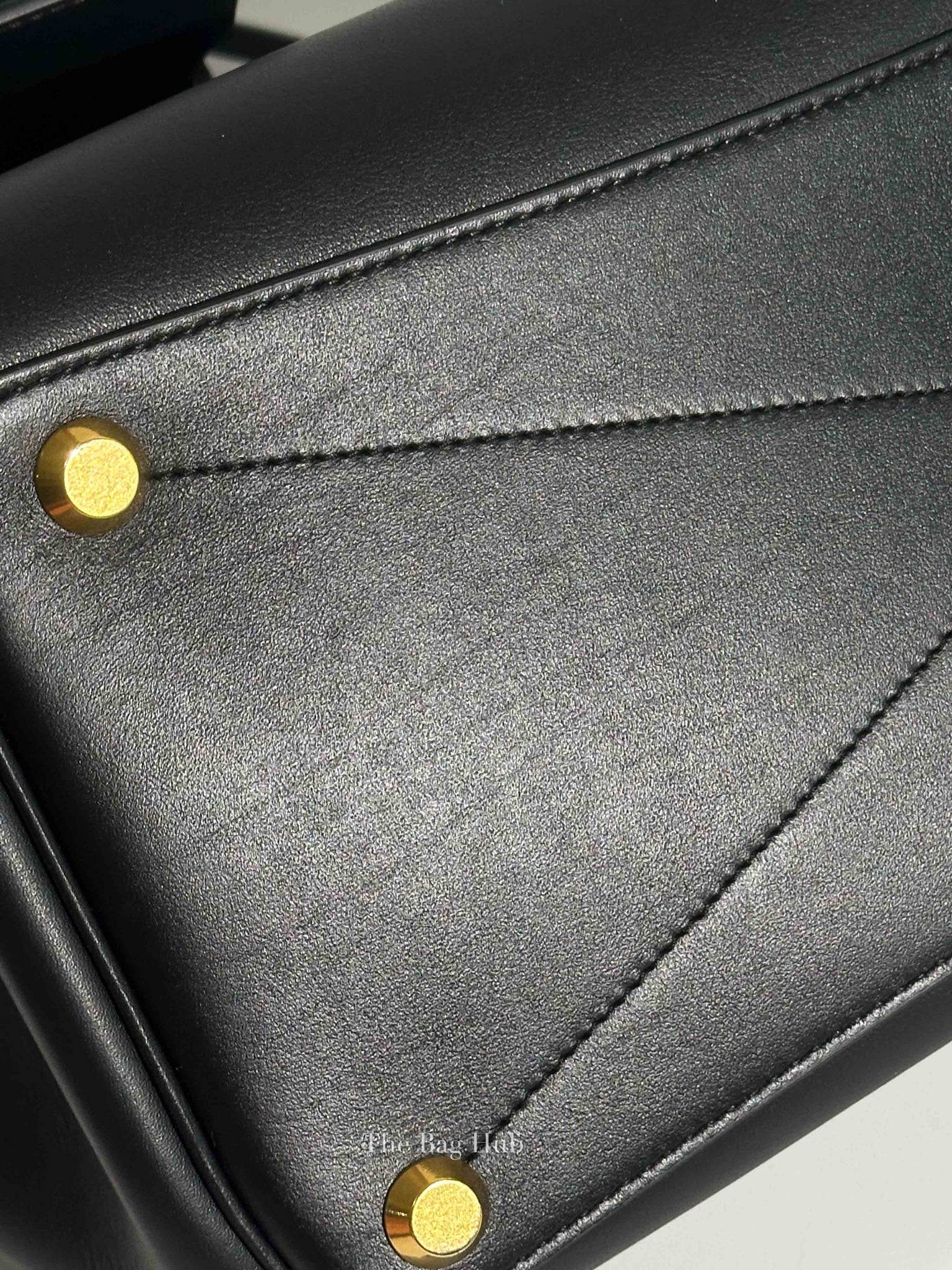 Balenciaga Black Leather Women's Bel Air Carry All Medium Bag