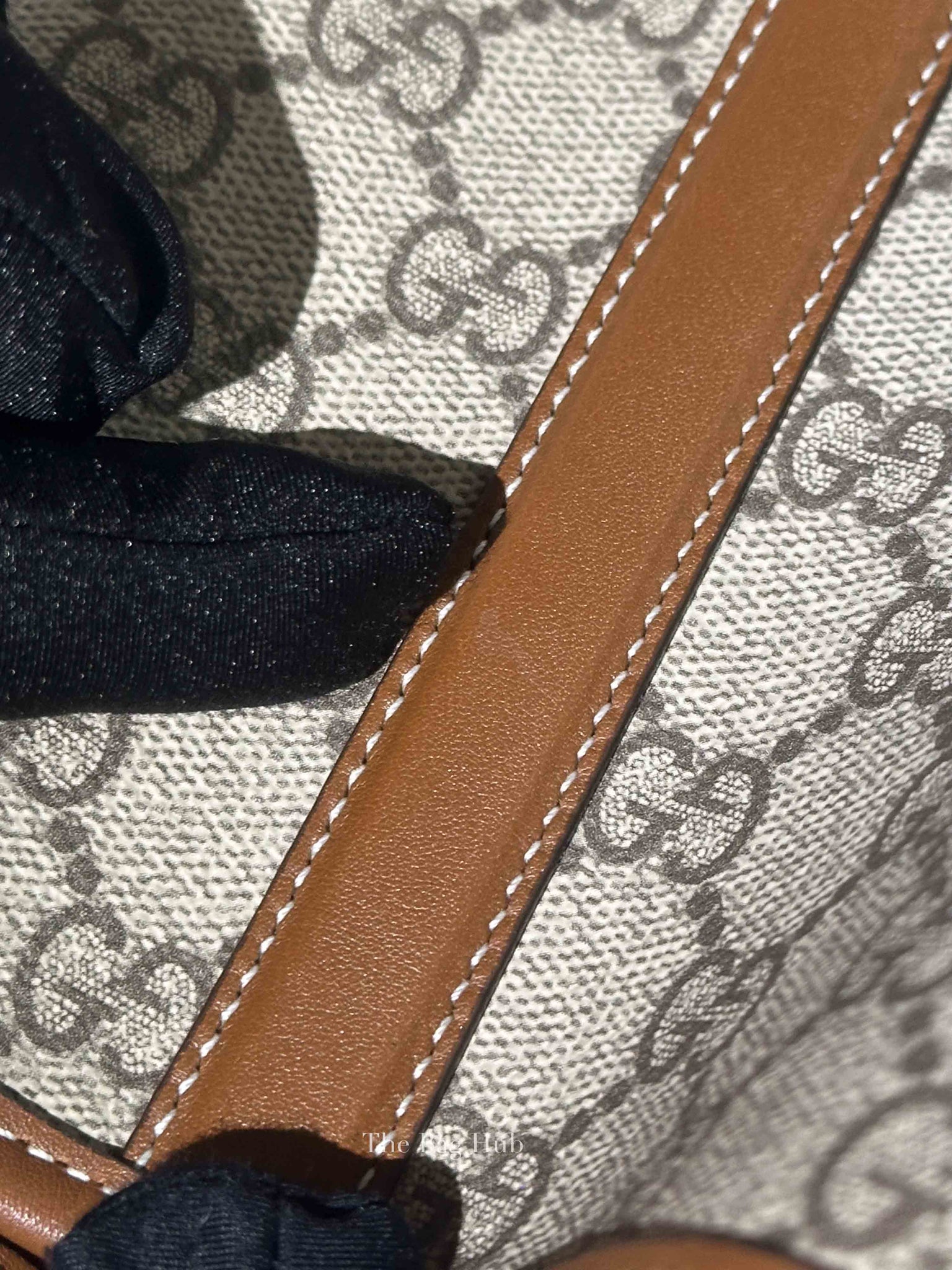 Gucci Beige/Dark Brown GG Supreme Monogram Canvas Emblem Large Tote Bag