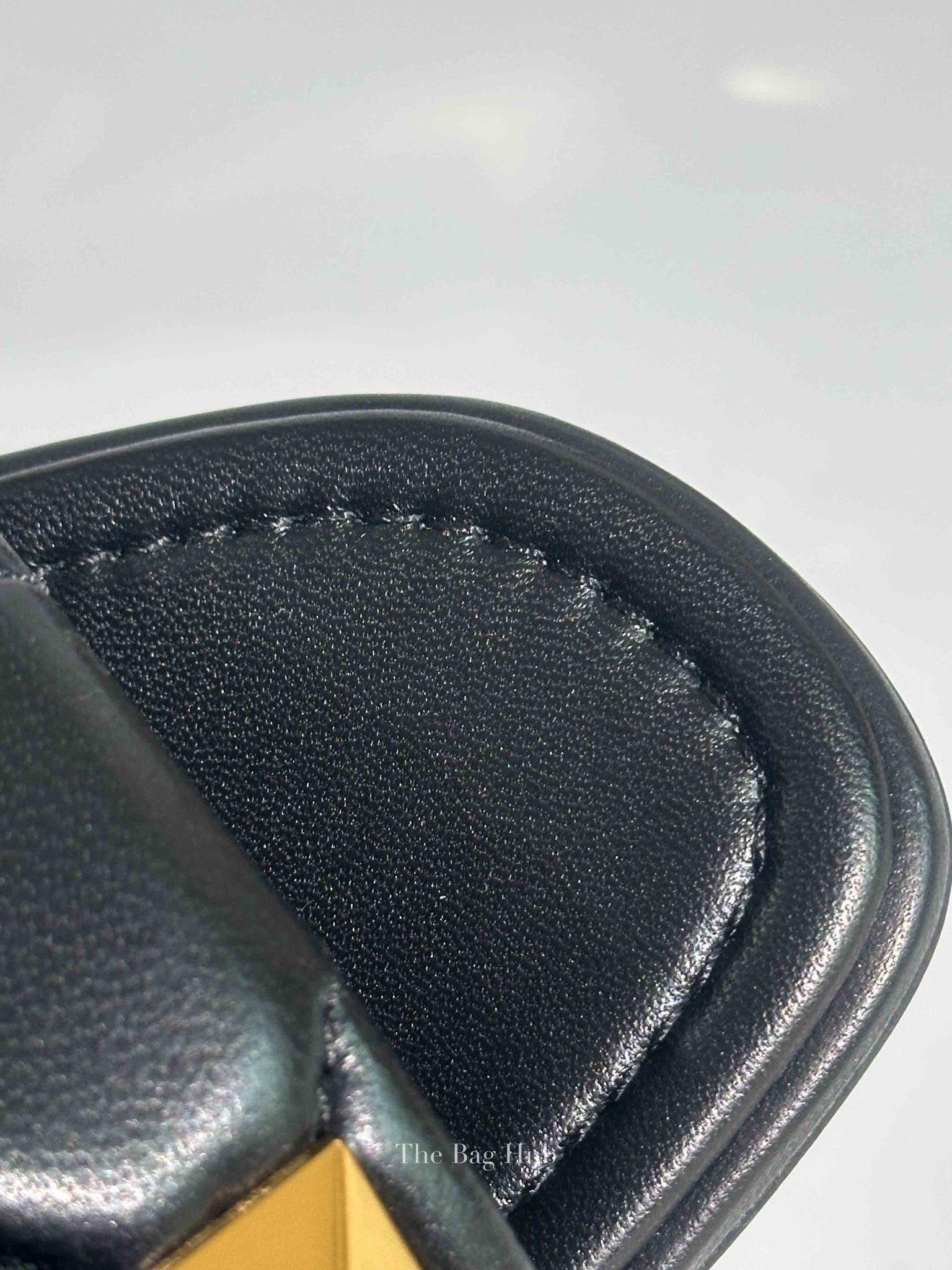 Valentino Garavani Black Leather Roman Stud Slides Size 37