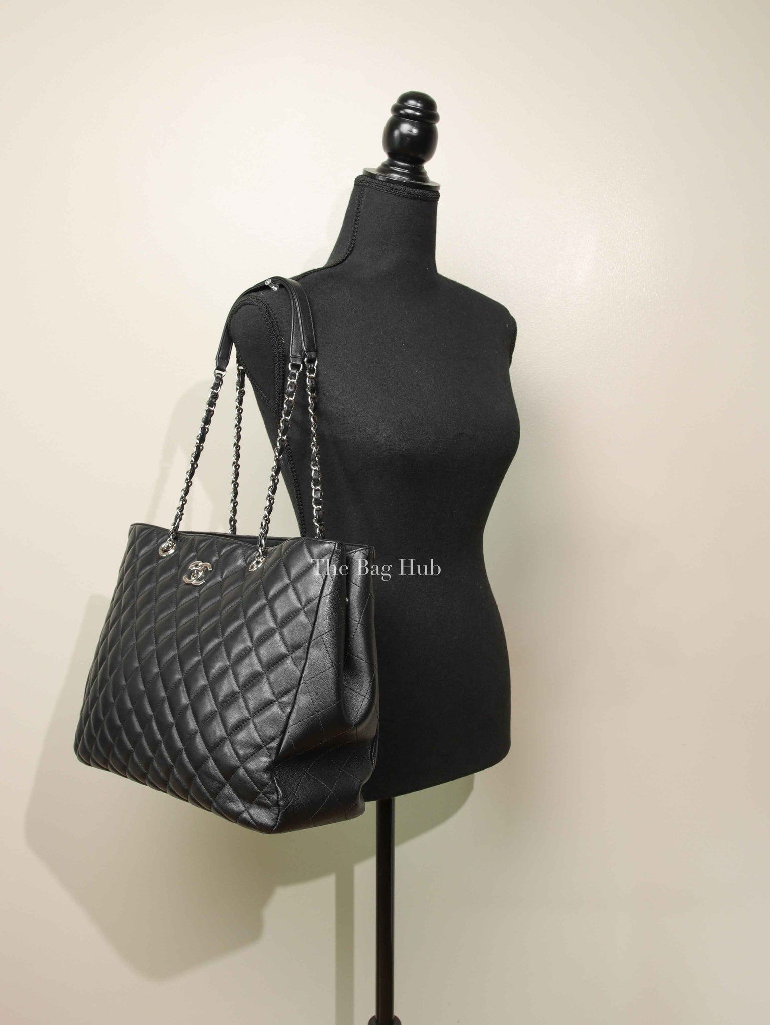 Chanel Black Lambskin Quilted Classic CC Large Shopping Tote Bag SHW