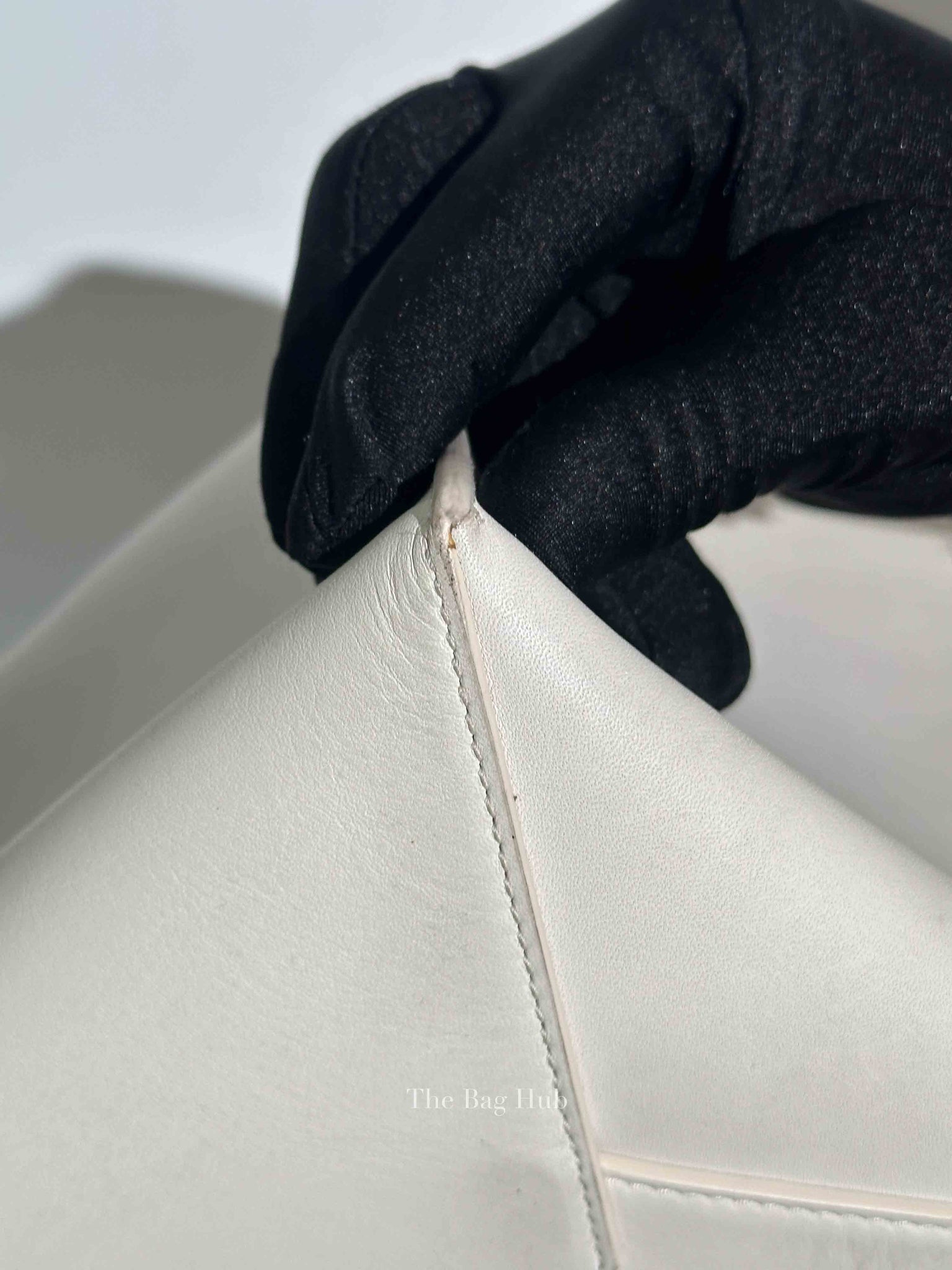 Balenciaga Off White Leather Chain Tote Medium Bag