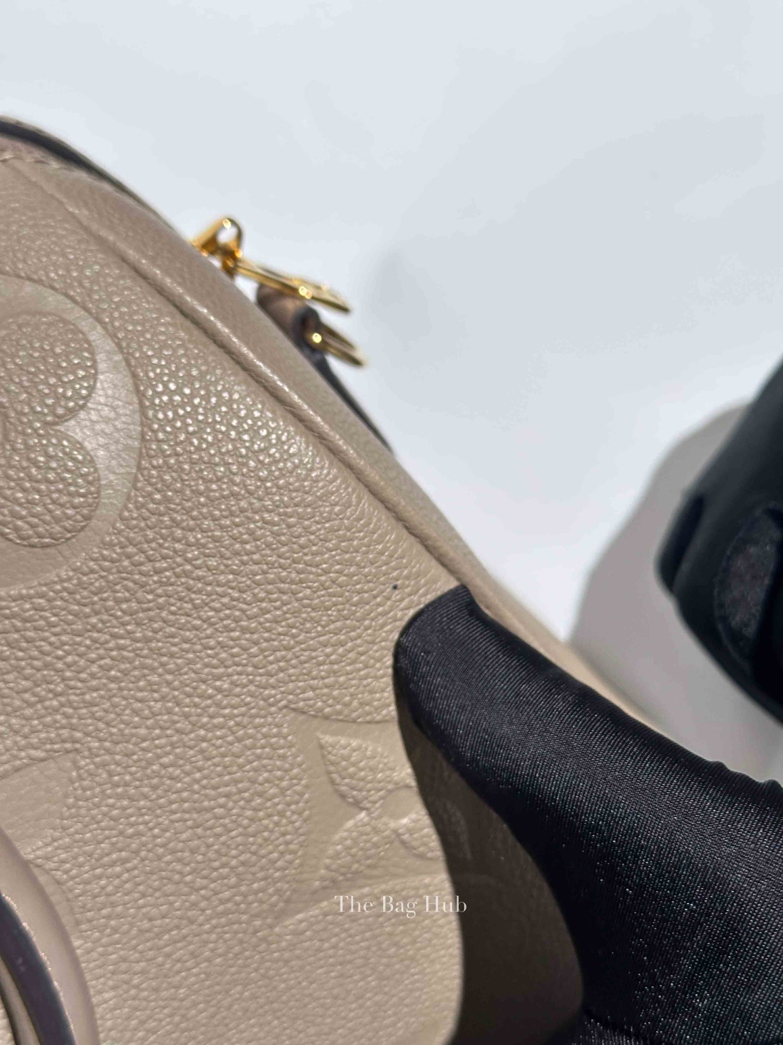 Louis Vuitton Dune Empreinte Monogram Leather Giant Speedy Bandouliere 25 Bag