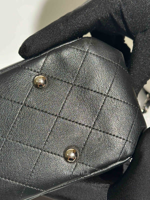 Chanel Black Lambskin Quilted Classic CC Large Shopping Tote Bag SHW