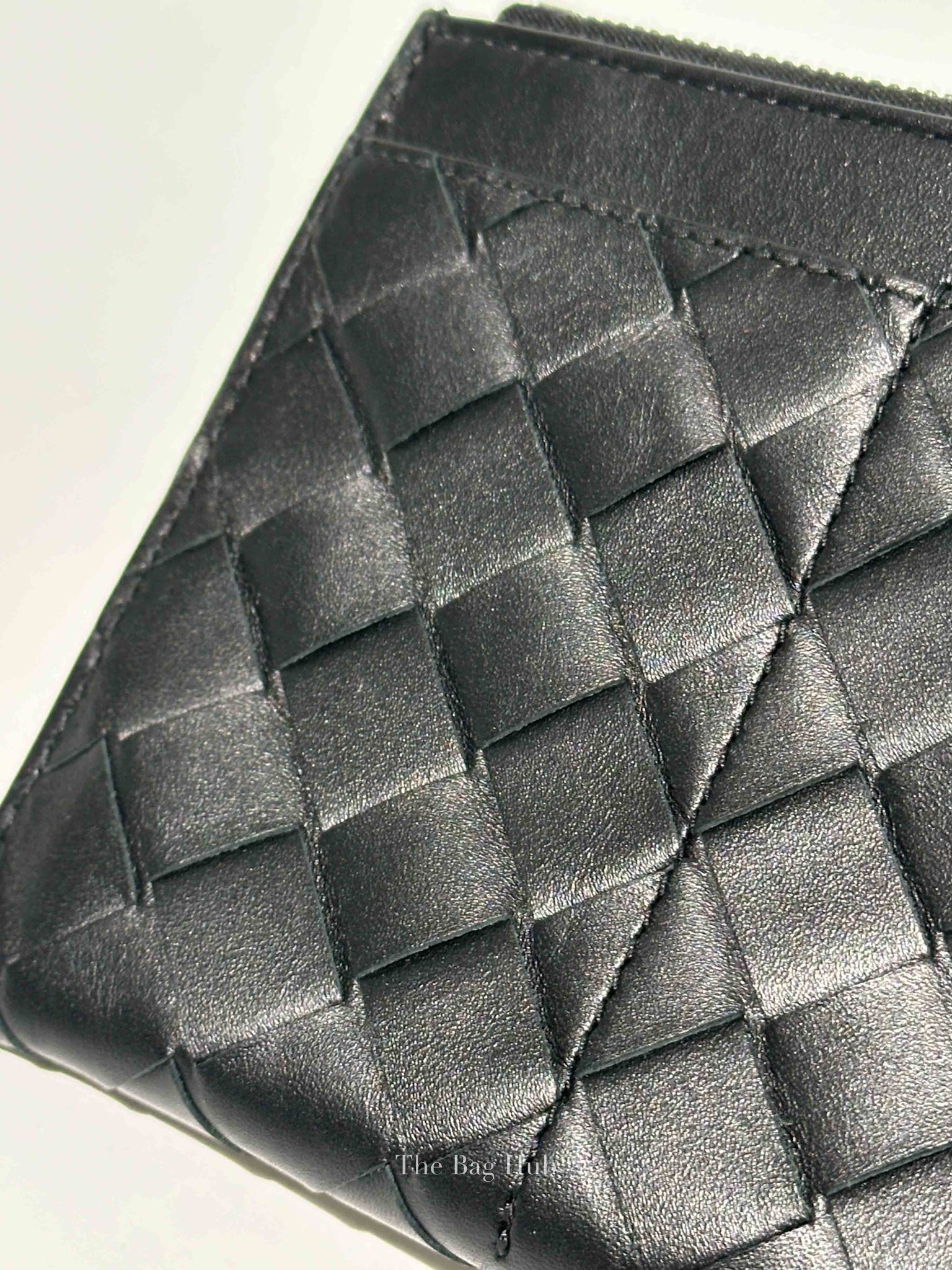 Bottega Veneta Black Intrecciato Calfskin Bill Pouch