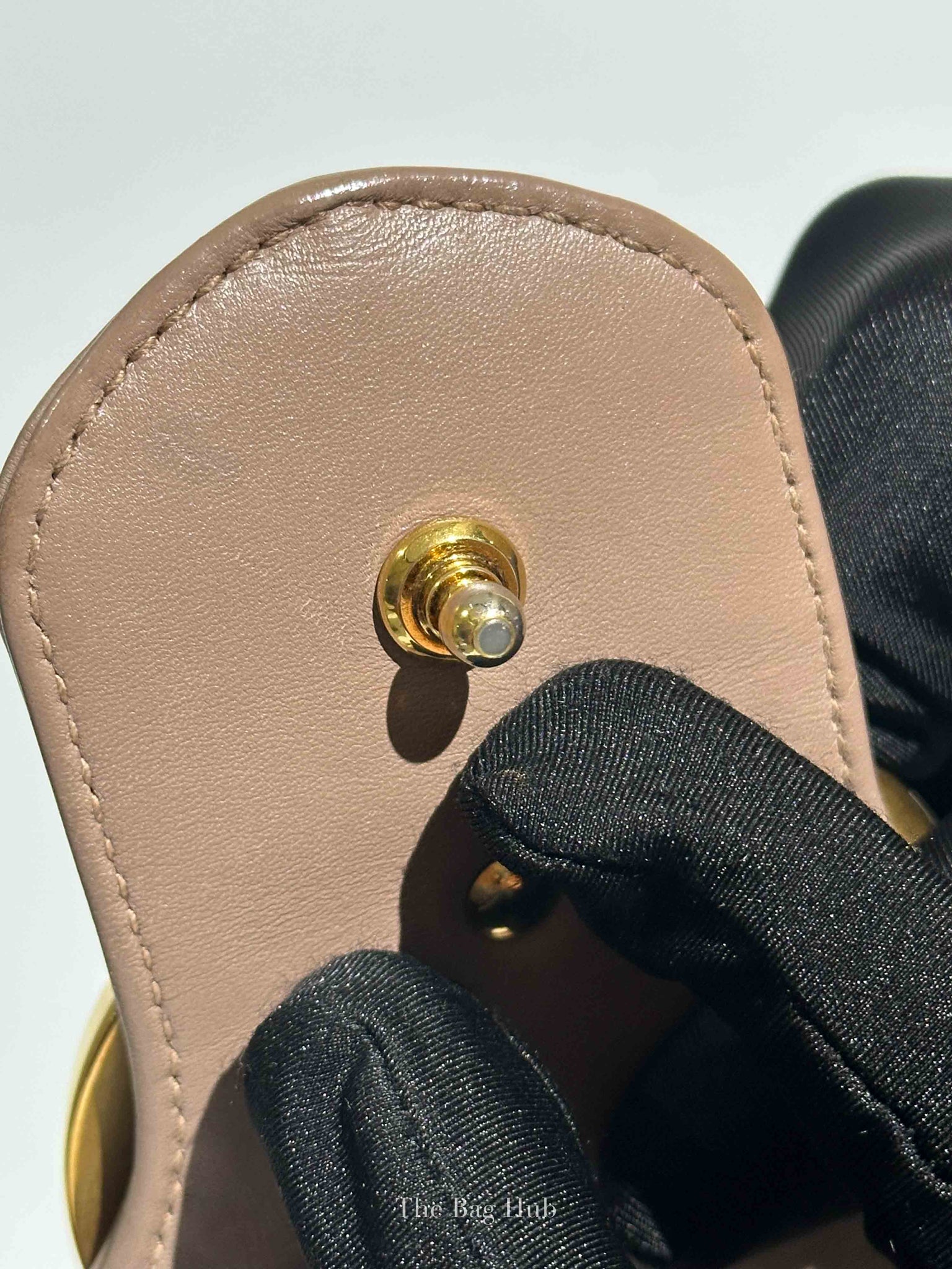 Gucci Taupe Leather GG Marmont Medium Shoulder Bag