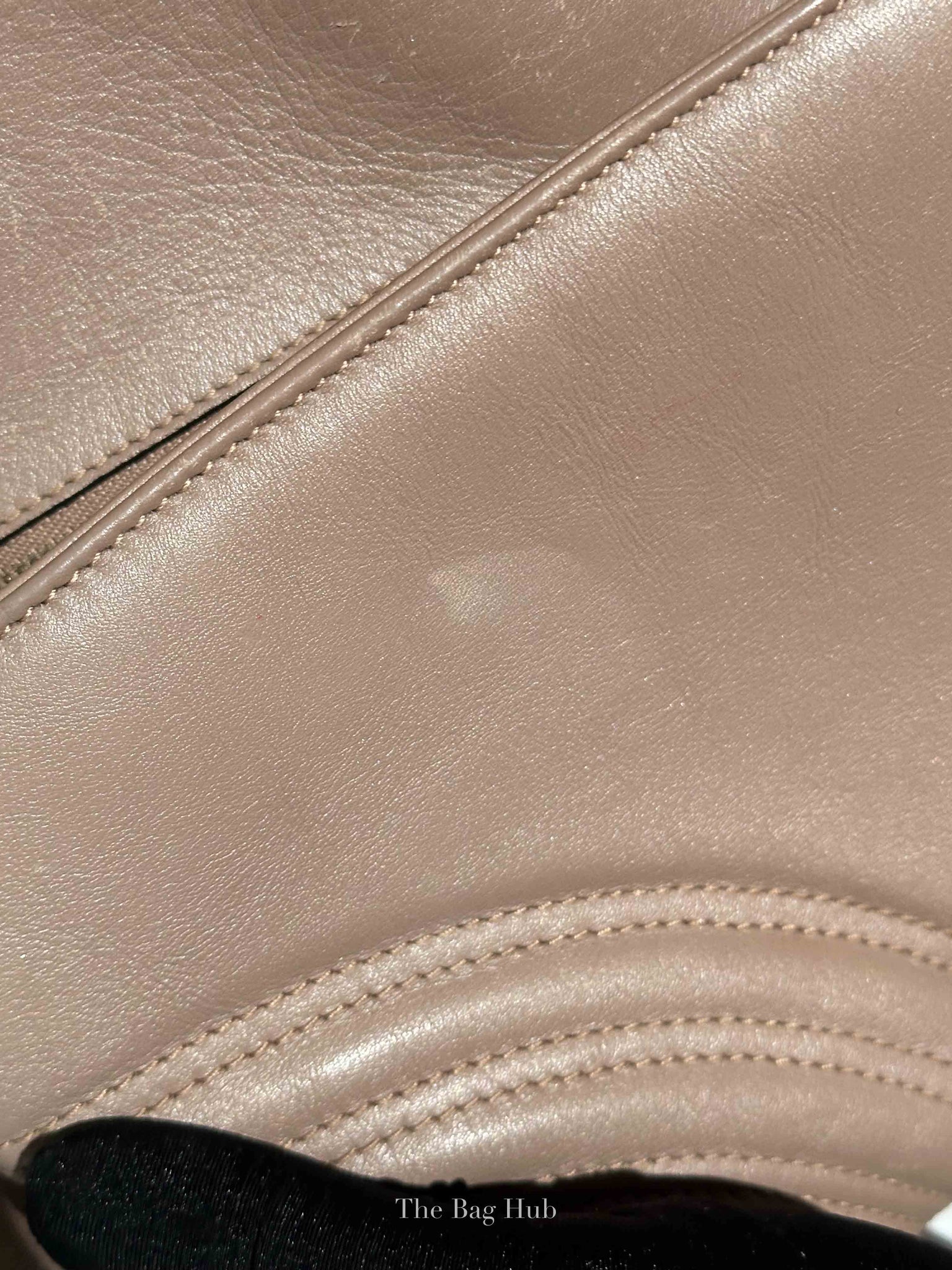 Gucci Taupe Leather GG Marmont Medium Shoulder Bag