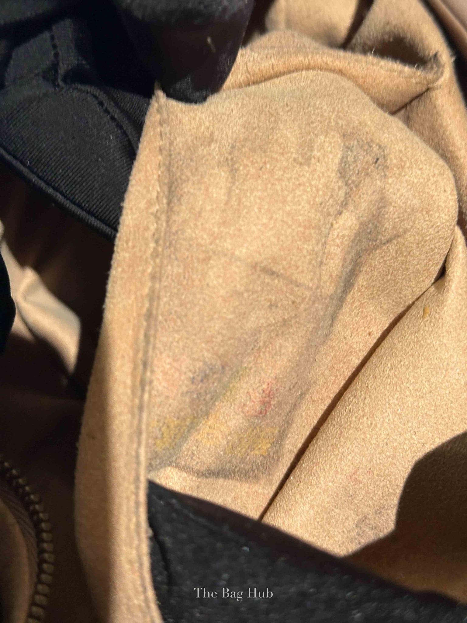 Gucci Taupe Leather GG Marmont Medium Shoulder Bag