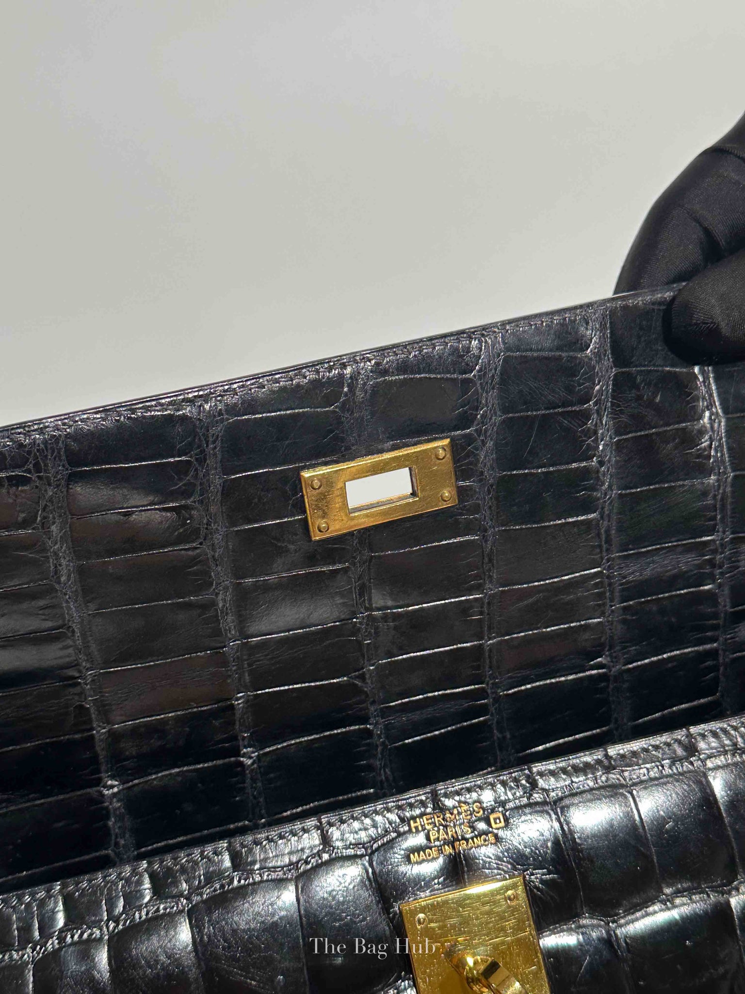 Hermes Black Shiny Alligator Kelly 35 Bag GHW