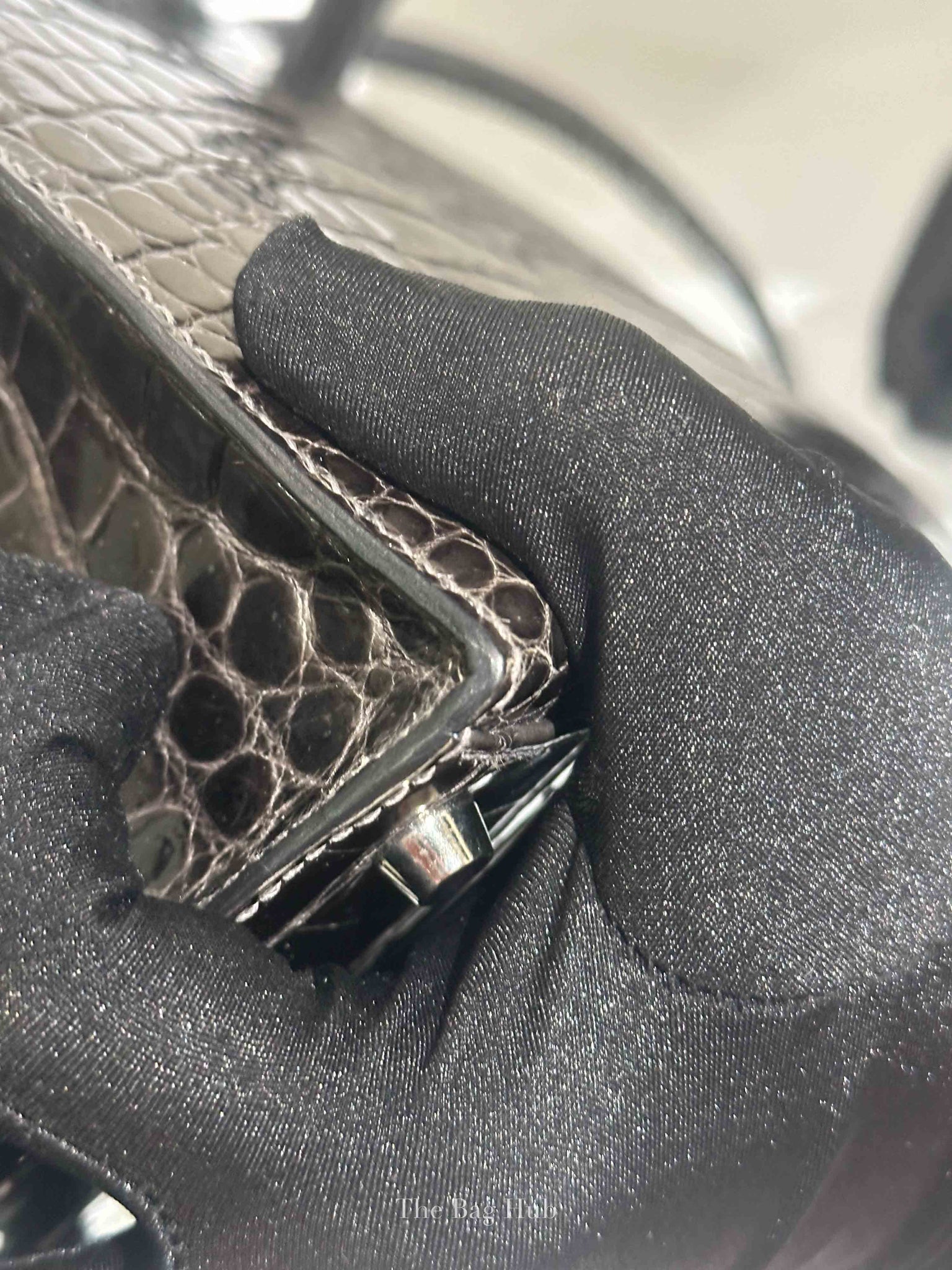 Hermes Black Shiny Porosus Crocodile Kelly 28 Bag PHW