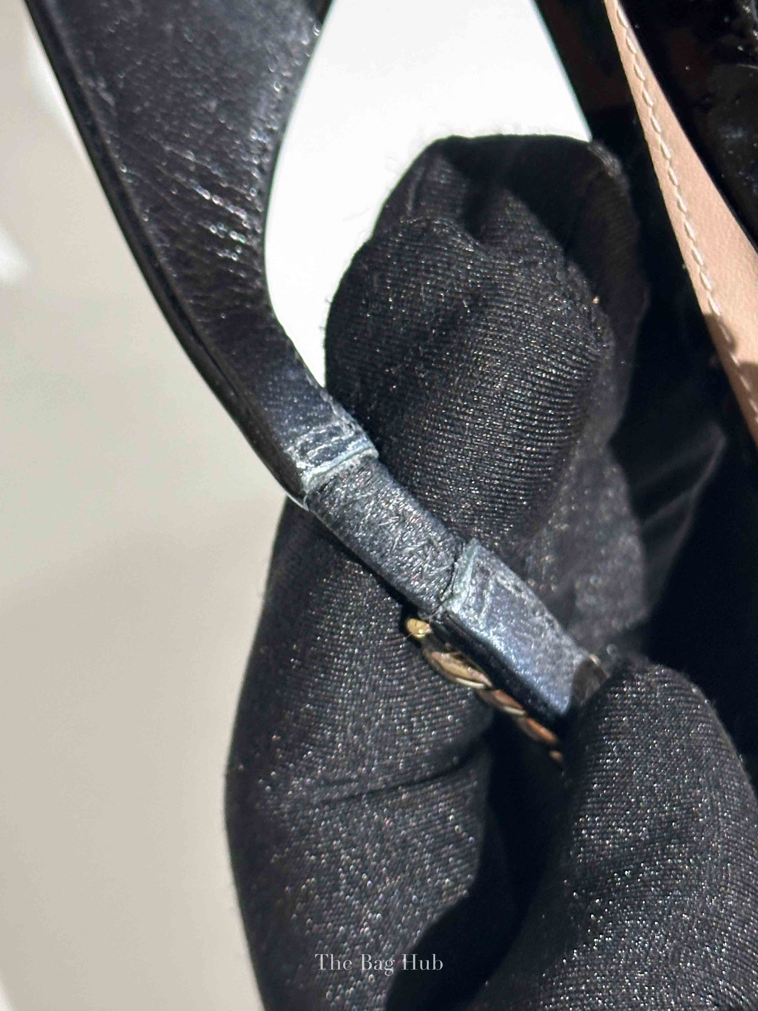 Gucci Black Patent Leather Signoria Chain Slingback Pumps Size 36.5