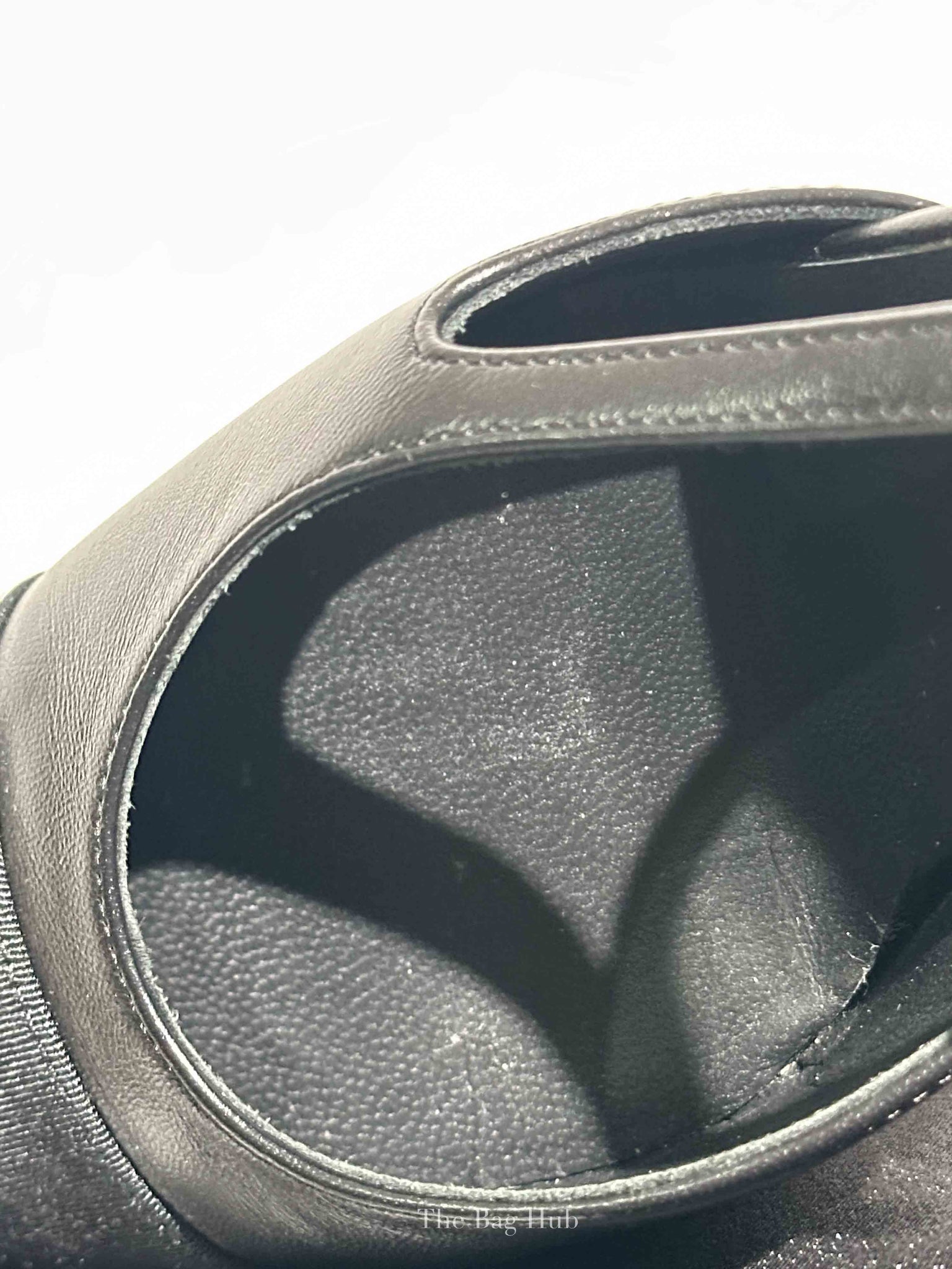 Chanel Black Goatskin Grosgrain Cap Toe CC Slingback Pumps Size 37.5
