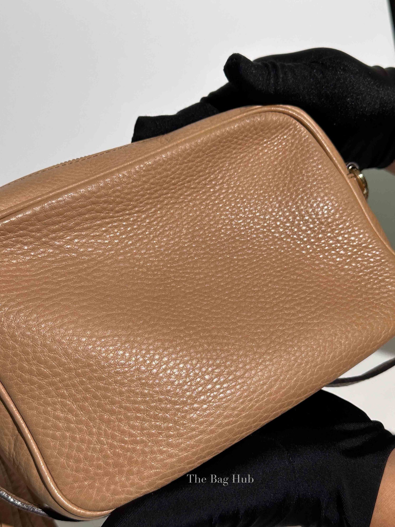 Gucci Beige Leather Soho Disco Small Crossbody Bag
