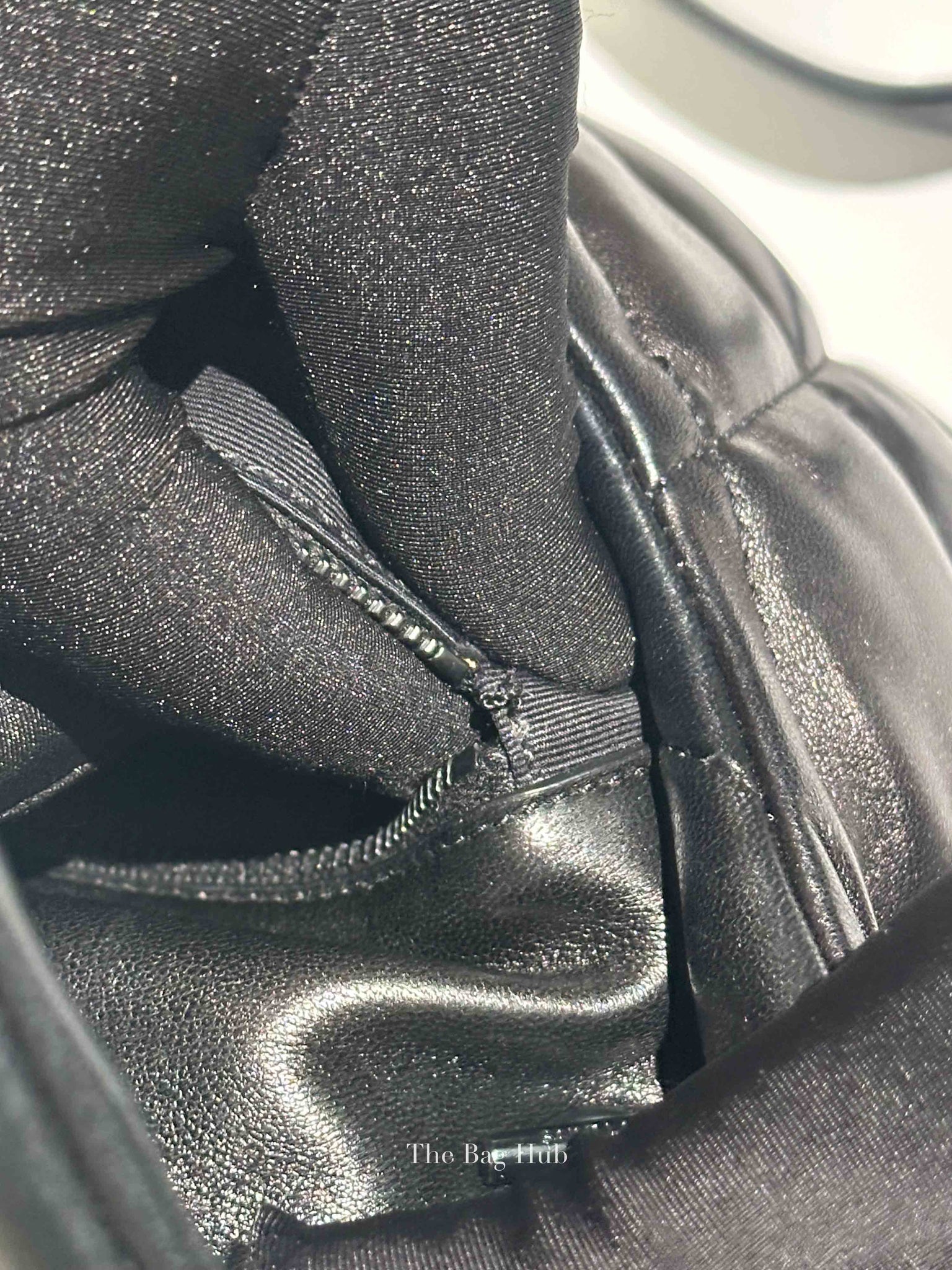 Saint Laurent Black Lambskin Quilted Toy Loulou Puffer Monochrome Chain Satchel Bag