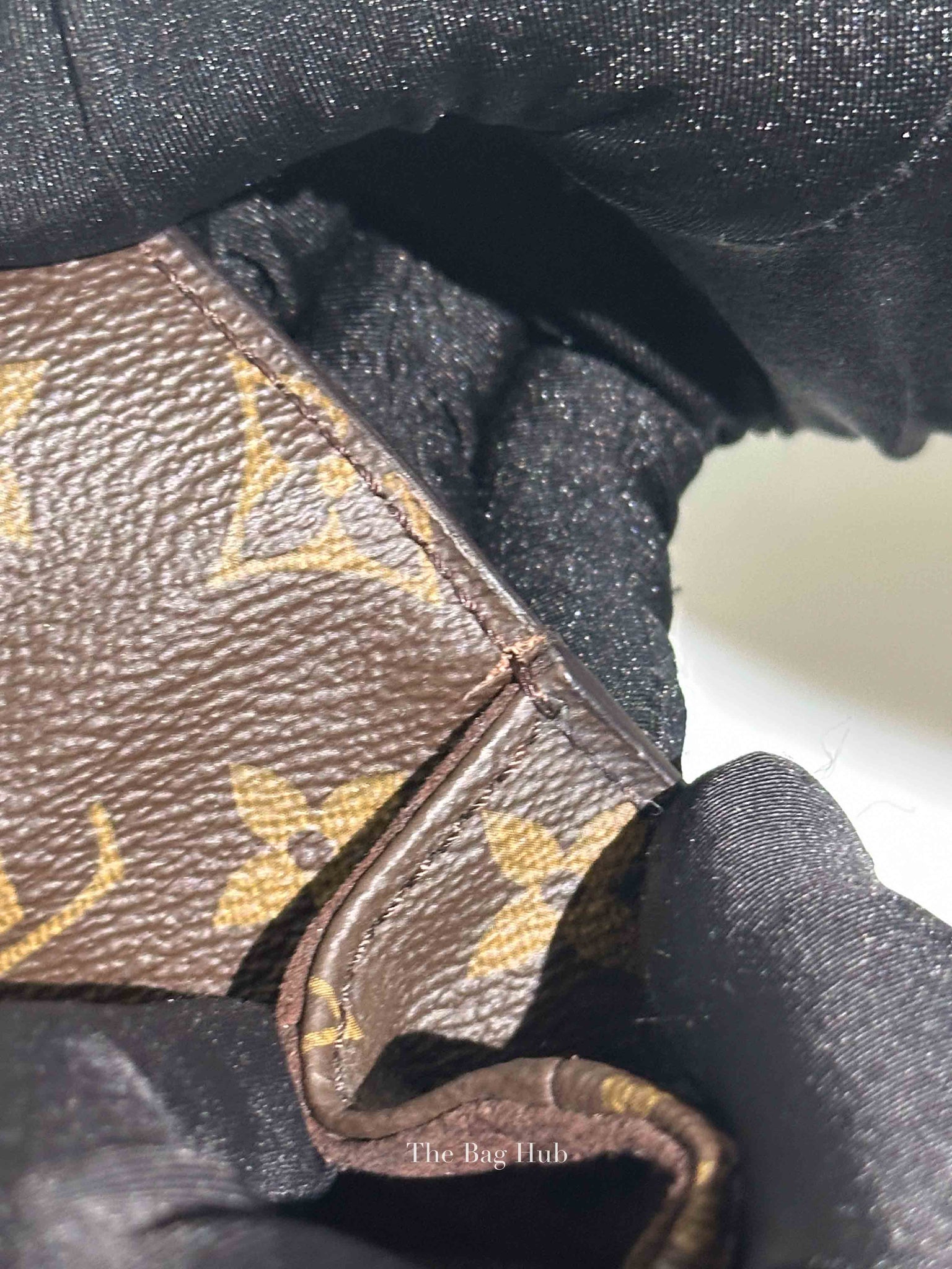 Louis Vuitton Monogram Canvas Pochette Metis Bag