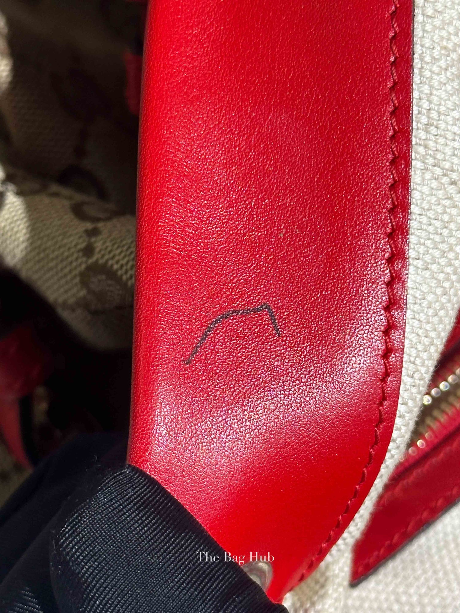 Gucci Red Monogram Large Valentine Tote Bag