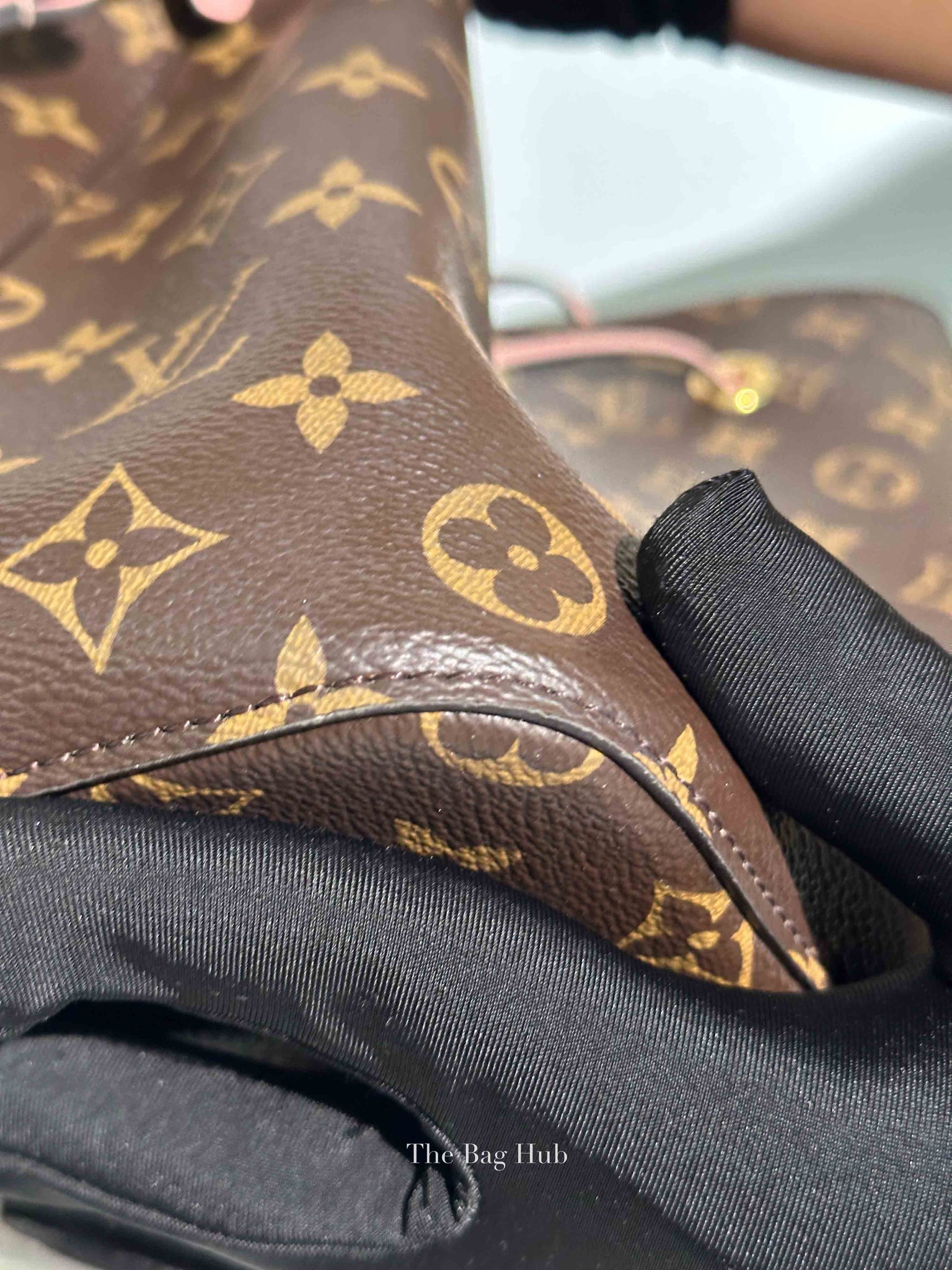 Louis Vuitton Rose Poudre Monogram Canvas NeoNoe MM Bag