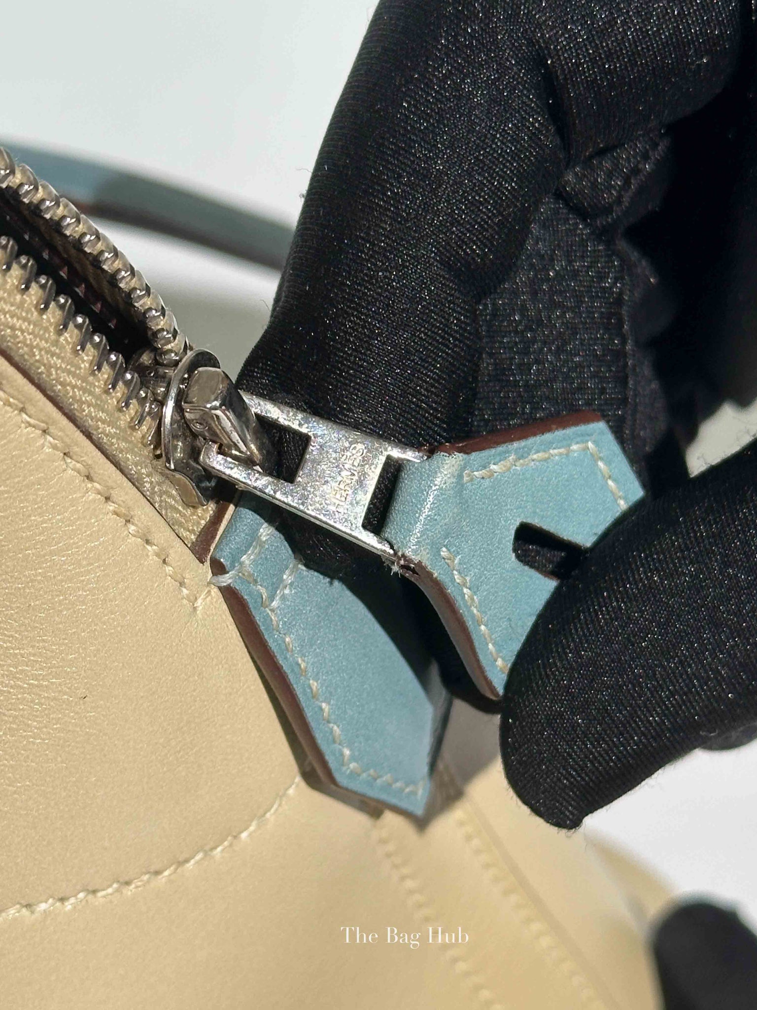 Hermes Vanille/Bleu Jean Swift Bolide 35 Bag