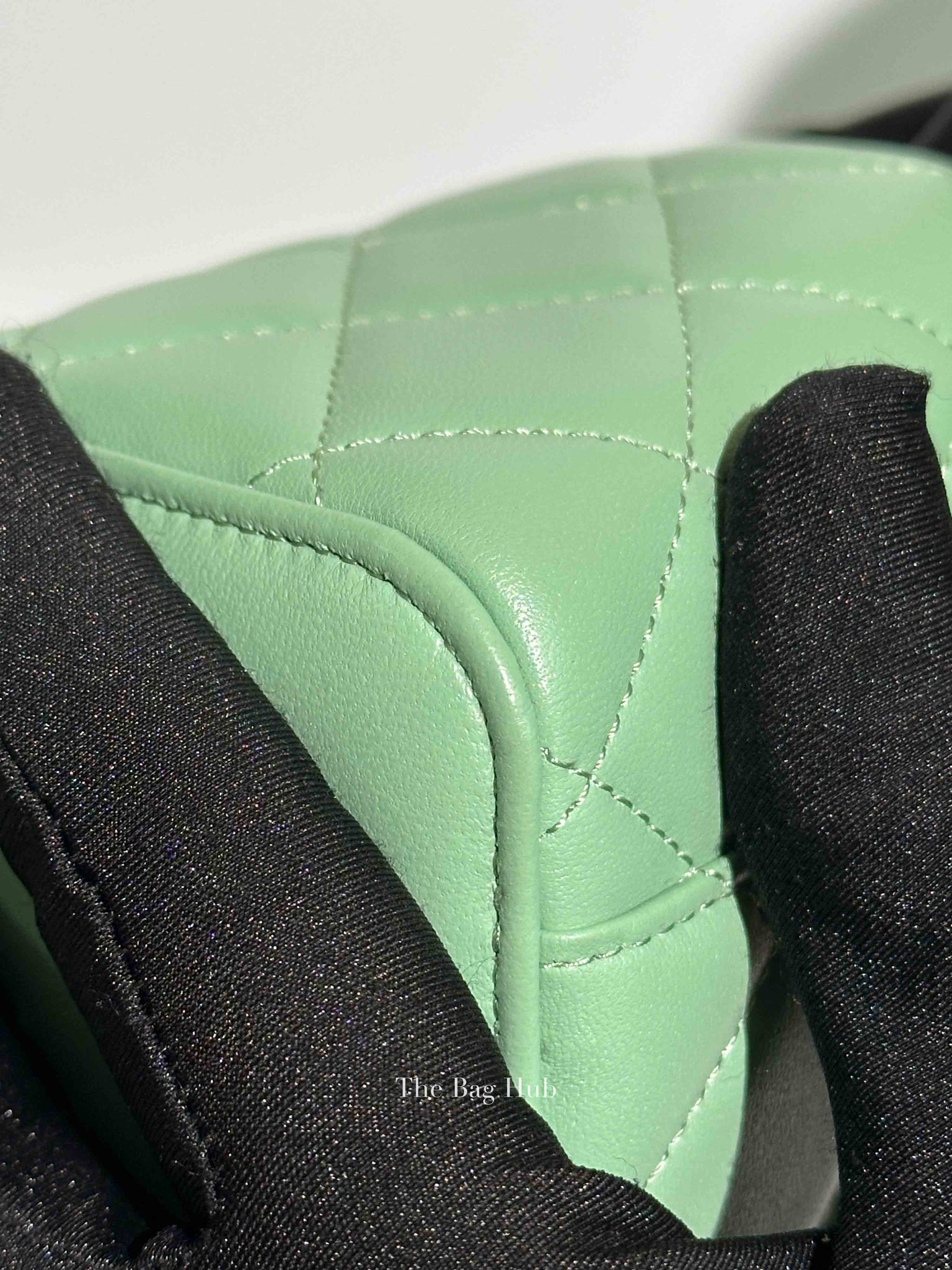 Chanel Mint Green Lambskin Quilted Small Top Handle Vanity Case With Chain GHW