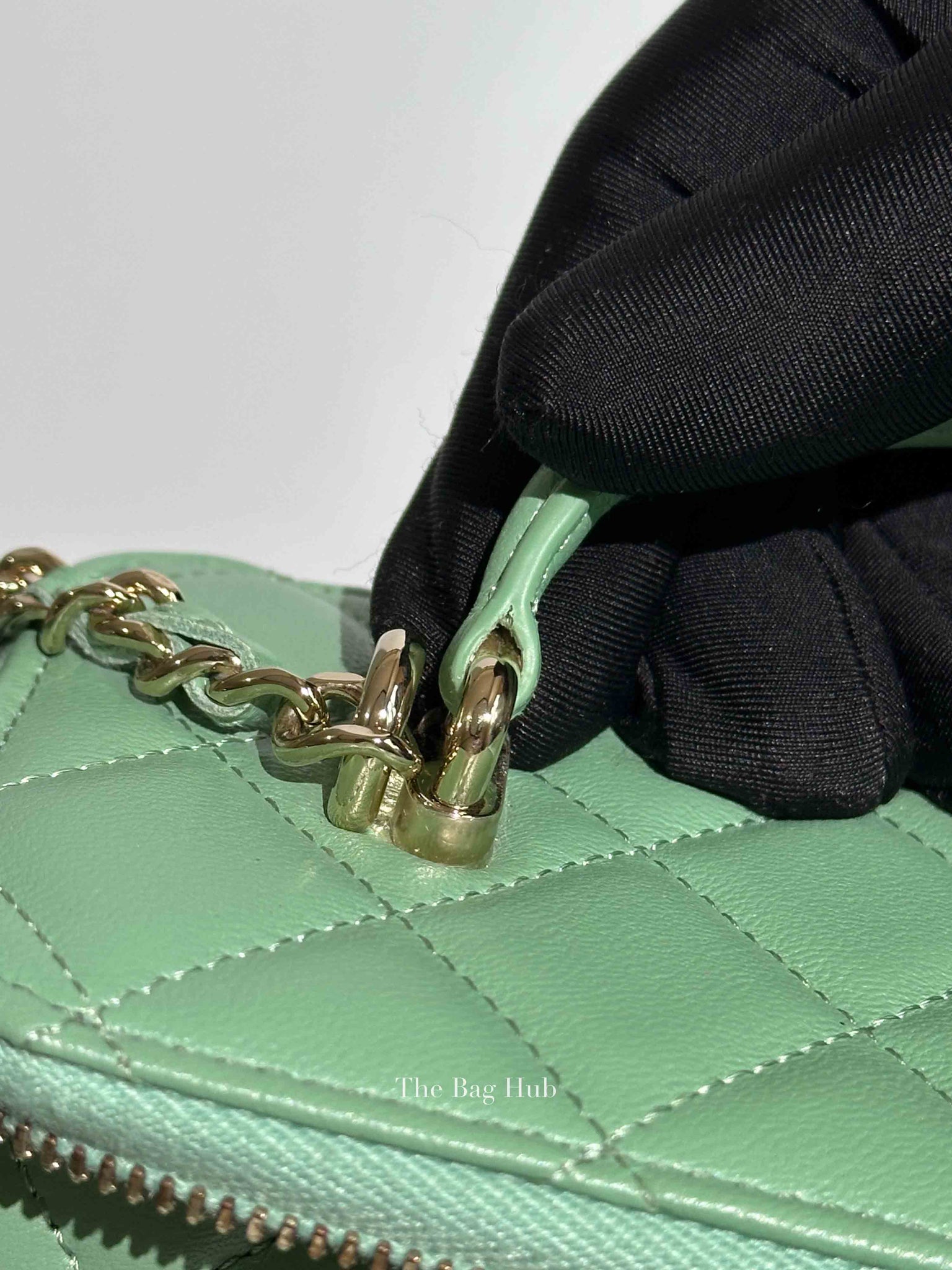 Chanel Mint Green Lambskin Quilted Small Top Handle Vanity Case With Chain GHW