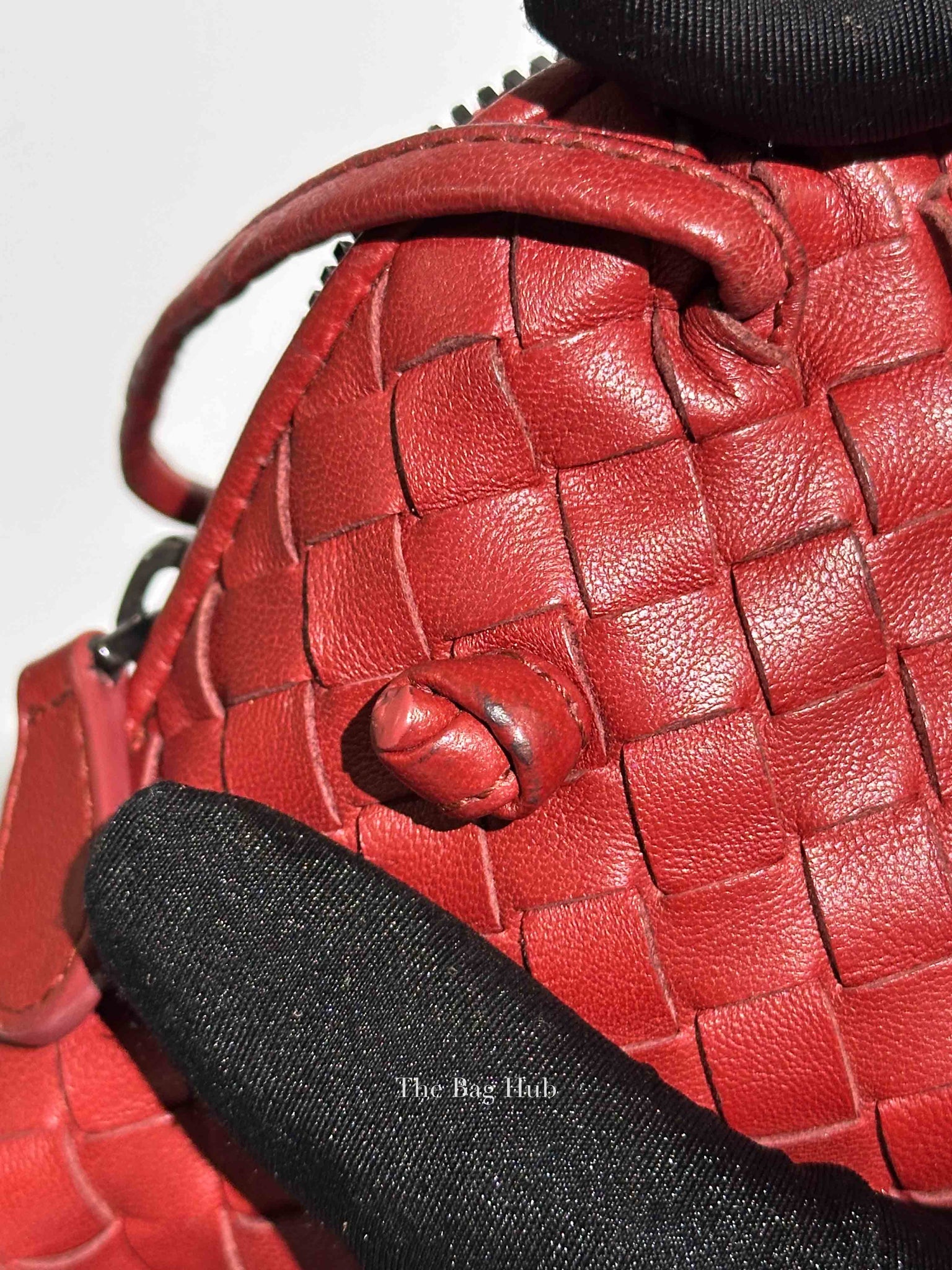Bottega Veneta Red Intrecciato Leather Nodini Crossbody Bag