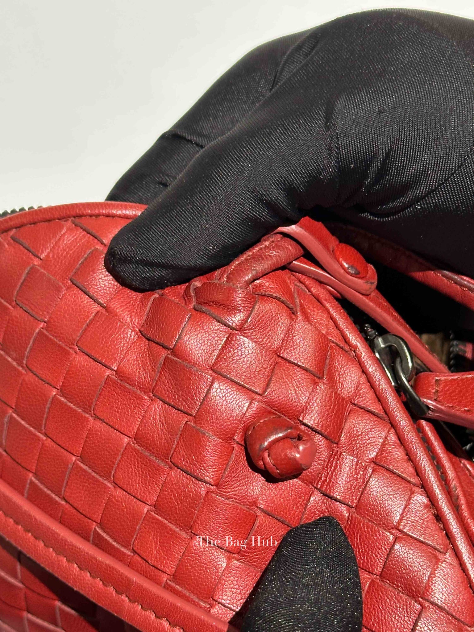 Bottega Veneta Red Intrecciato Leather Nodini Crossbody Bag