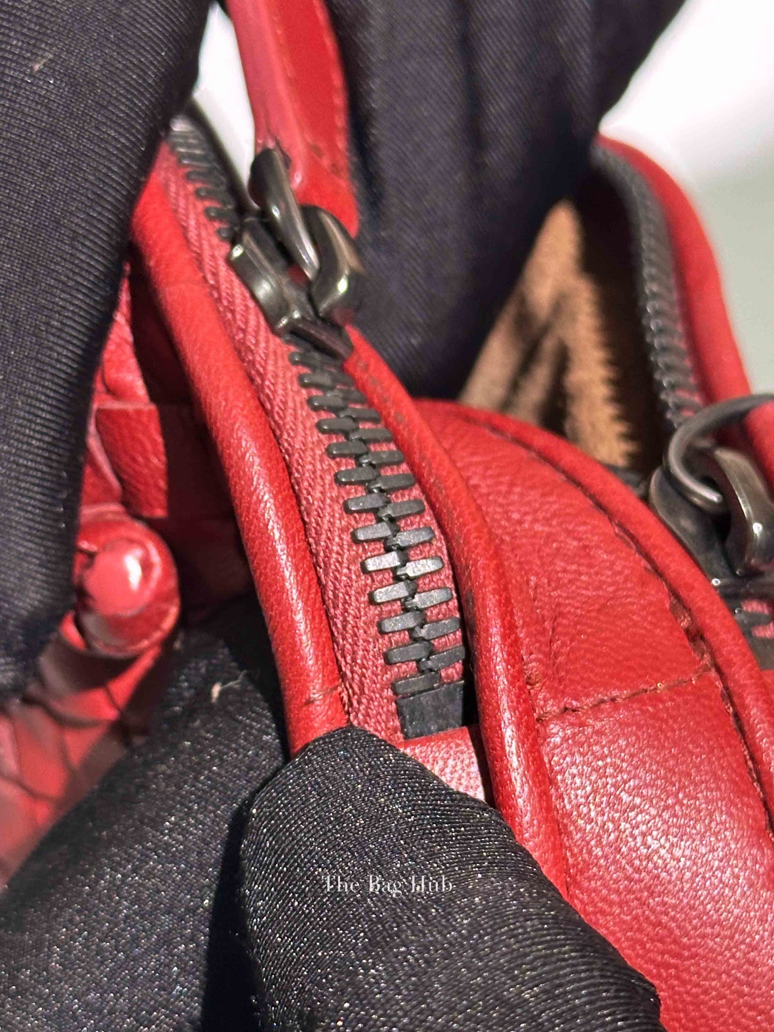 Bottega Veneta Red Intrecciato Leather Nodini Crossbody Bag