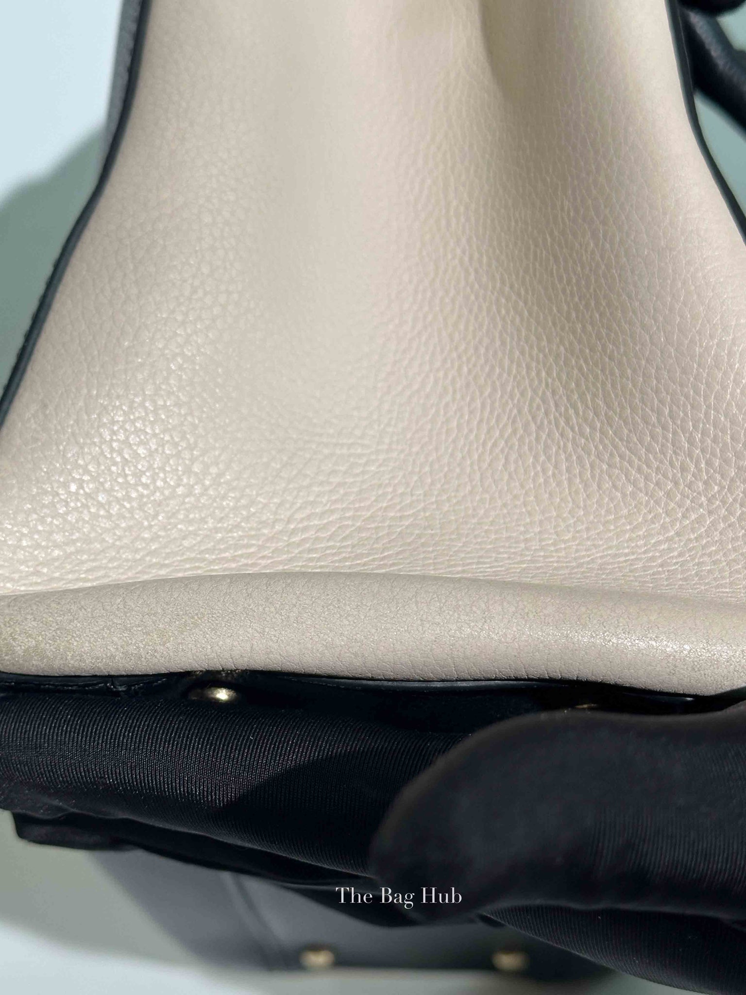 Chanel Black/Beige Grained Calfskin Small Neo Executive Shopper Tote Bag GHW