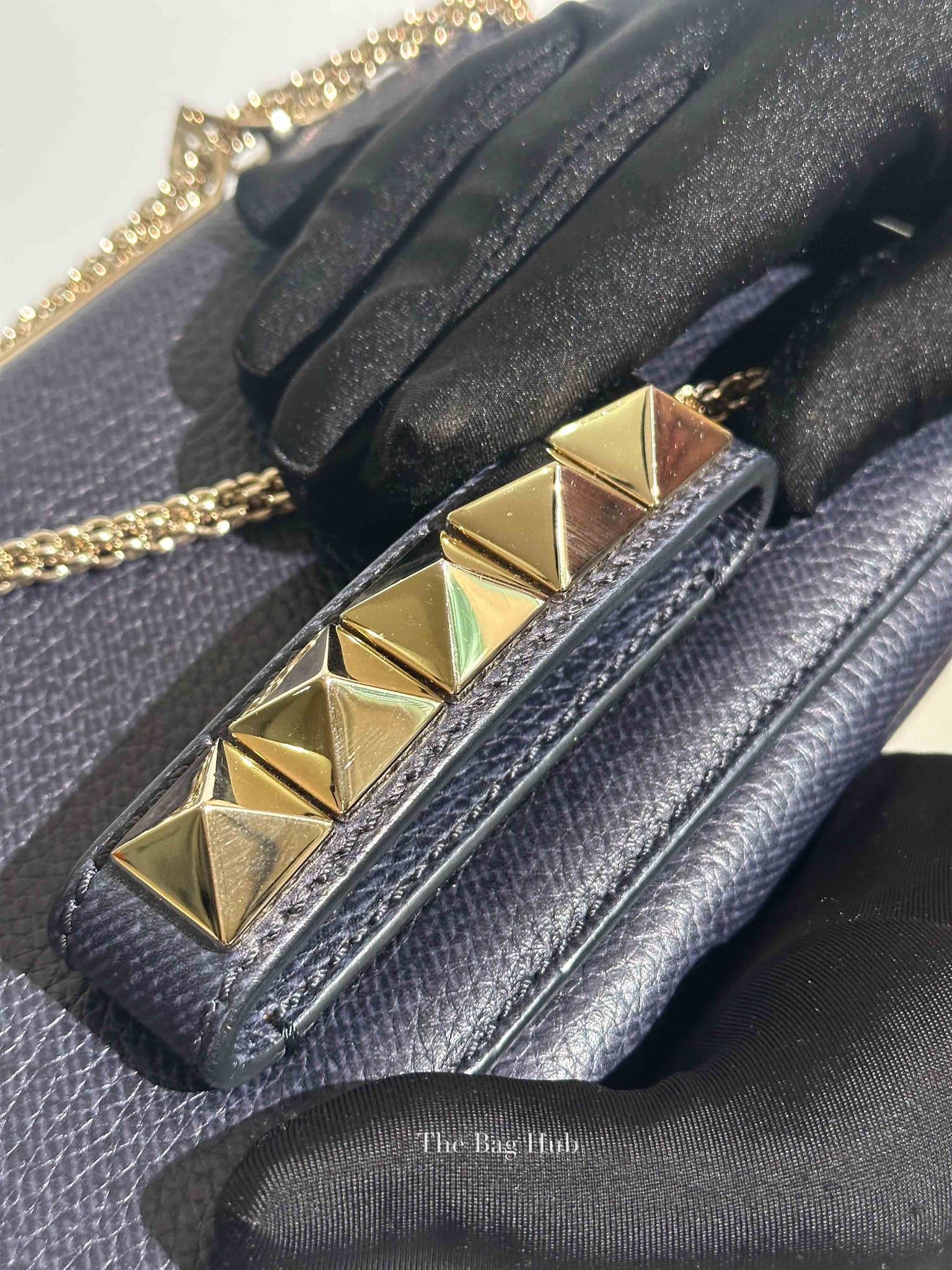Valentino Garavani Midnight Blue Grained Leather Va Va Voom Clutch Chain Crossbody Bag