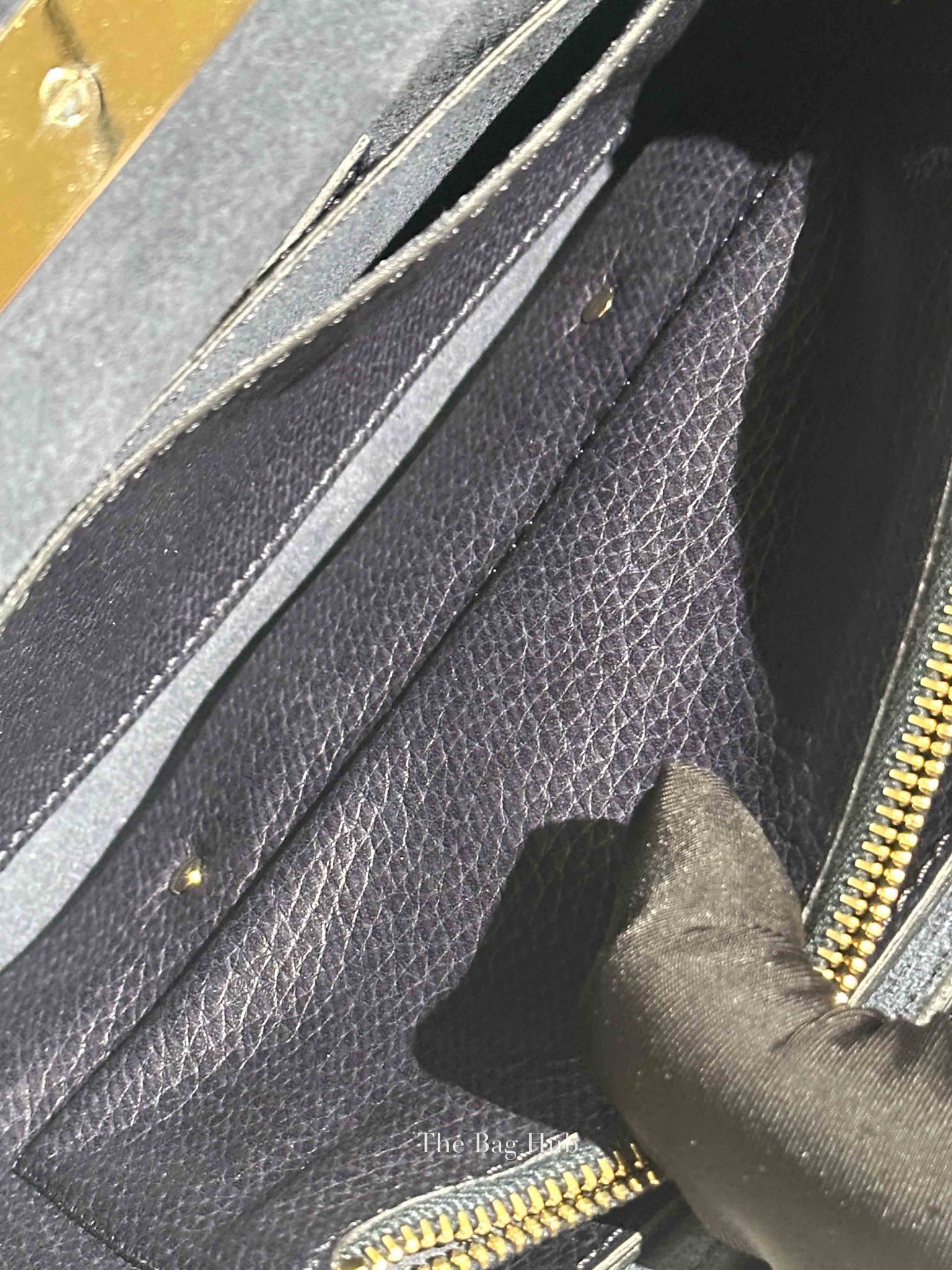 Valentino Garavani Midnight Blue Grained Leather Va Va Voom Clutch Chain Crossbody Bag