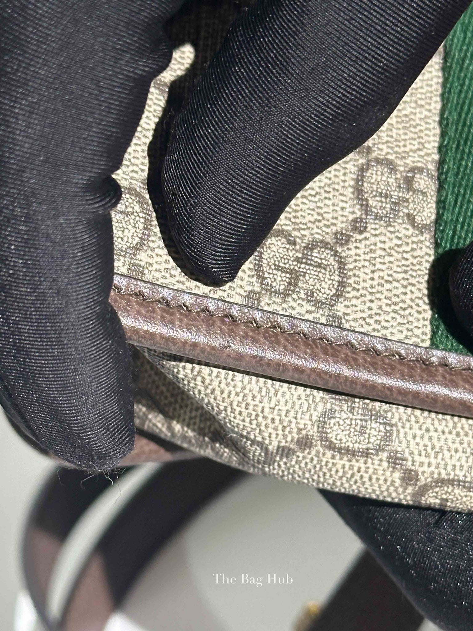 Gucci Beige GG Supreme Monogram Canvas Web Ophidia Crossbody Bag