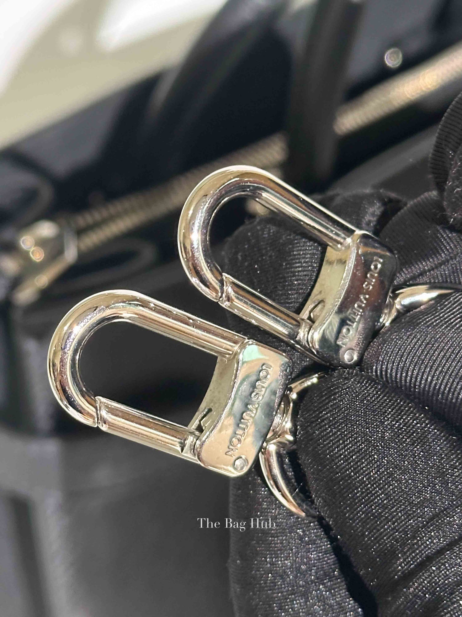 Louis Vuitton Noir Epi Leather Twist Tote Medium Bag
